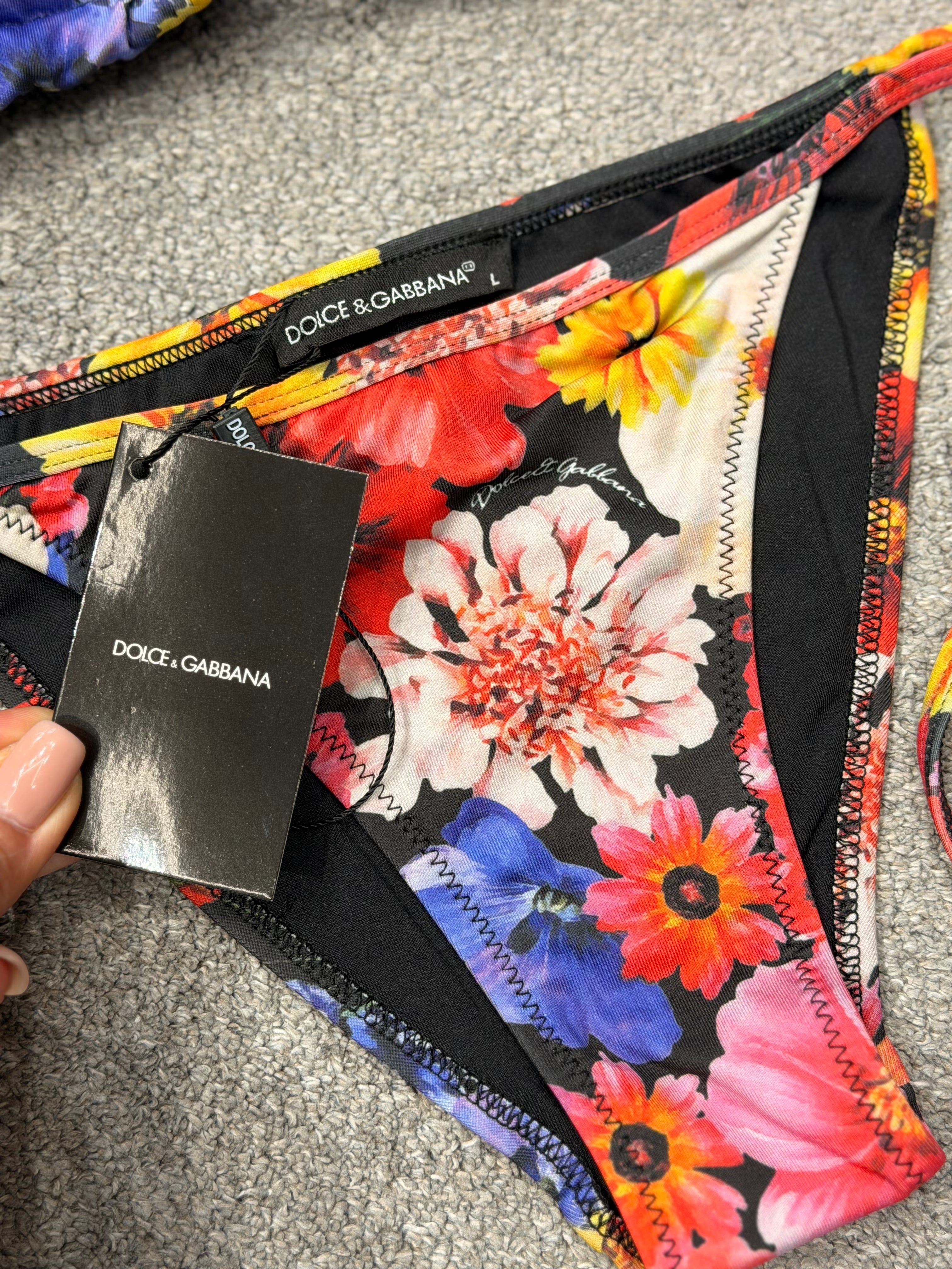 Çiçekli Bikini Ürün ikincil görseli