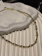 14k Altın Kaplama Siyah Taş Detaylı Tasarım Kolye