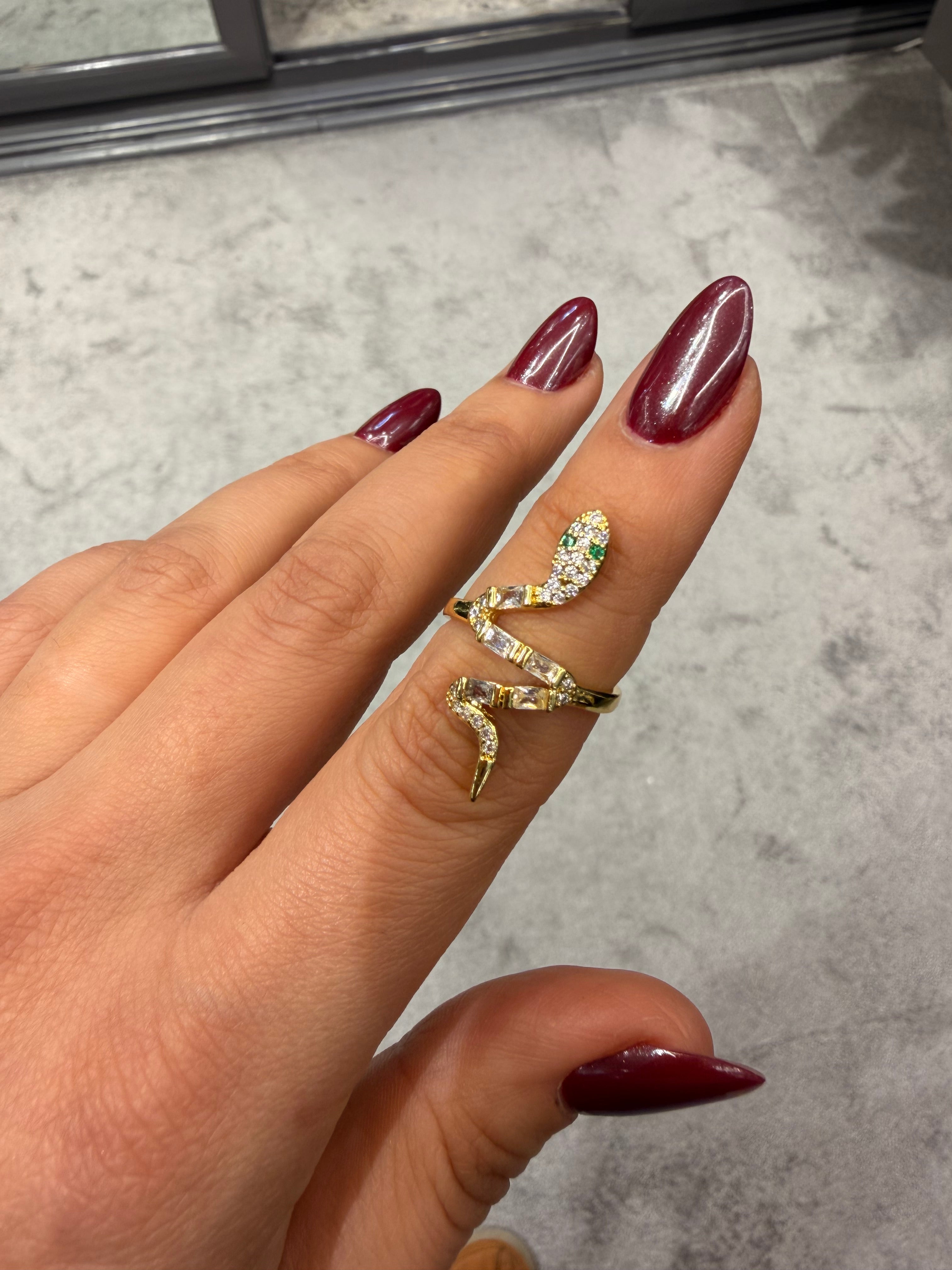 Taşlı Yılan Model Ayarlanabilir Yüzük Gold