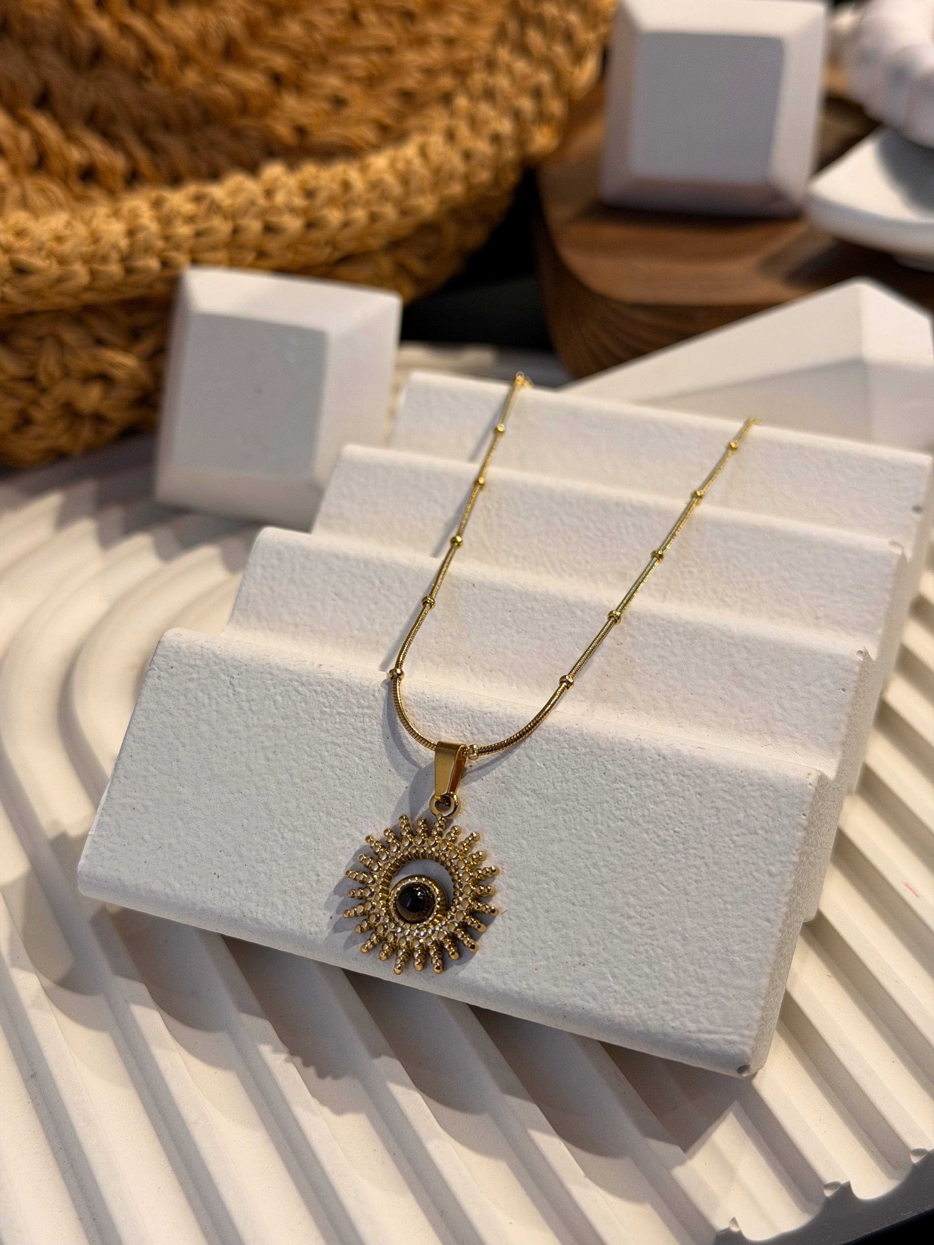 Vintage Büyük Güneş Enerji Taşı Kolye Ürün ana görseli