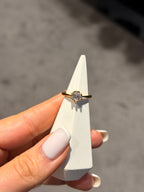 Tek Taş Pırlanta Model Ayarlanabilir Yüzük Gold