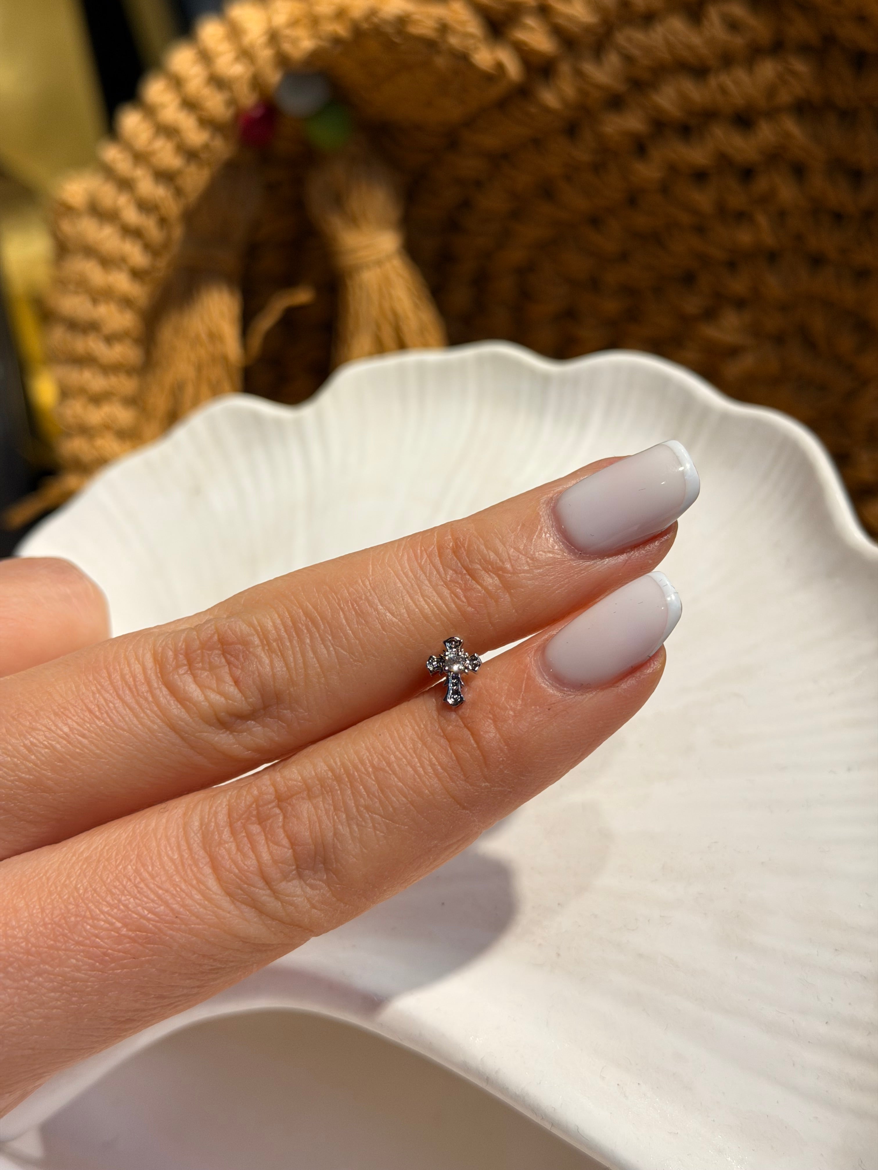 Haç Model Cerrahi Piercing Silver