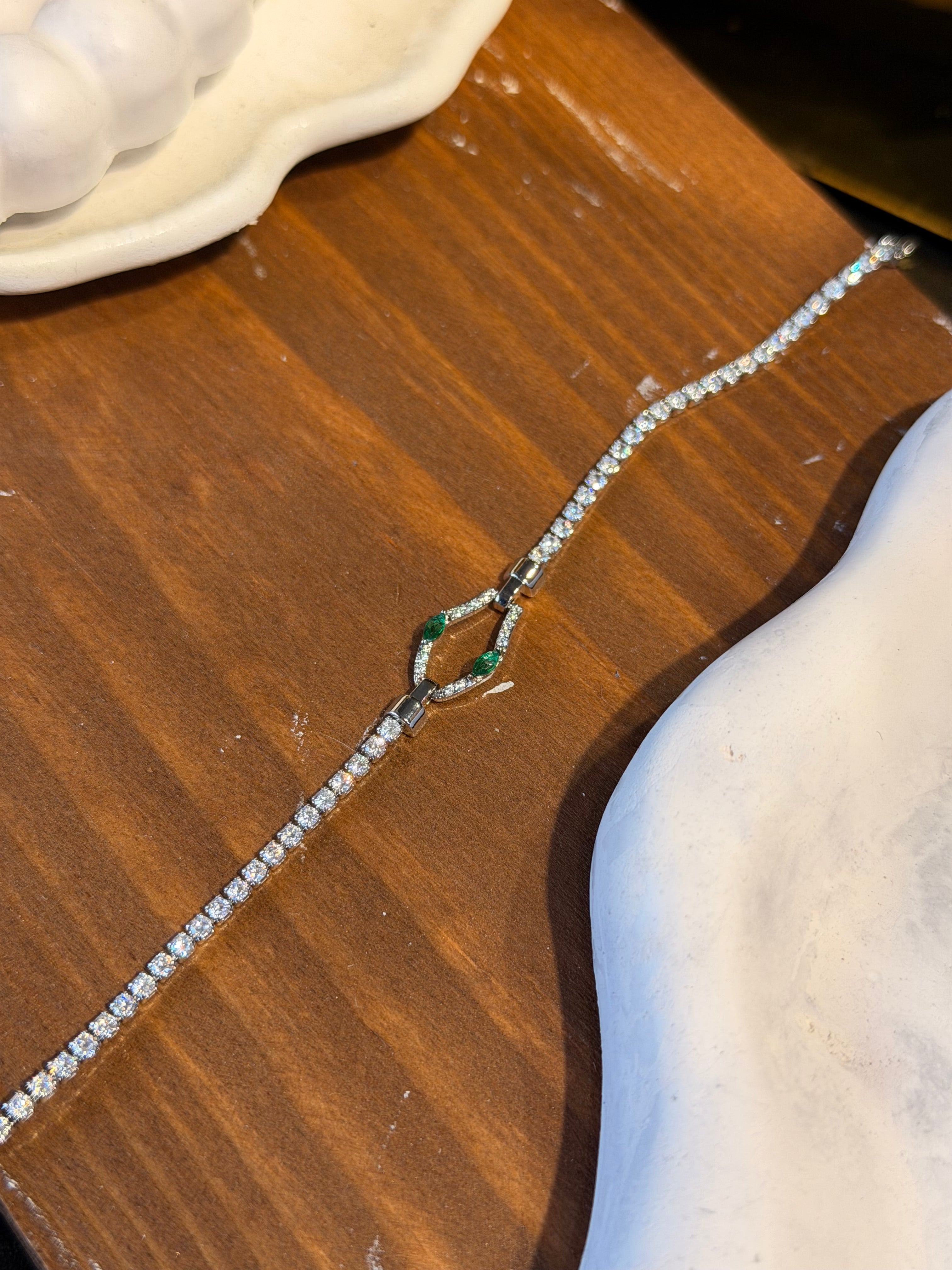 Pırlanta Yılan Model Taş Zarif Bileklik