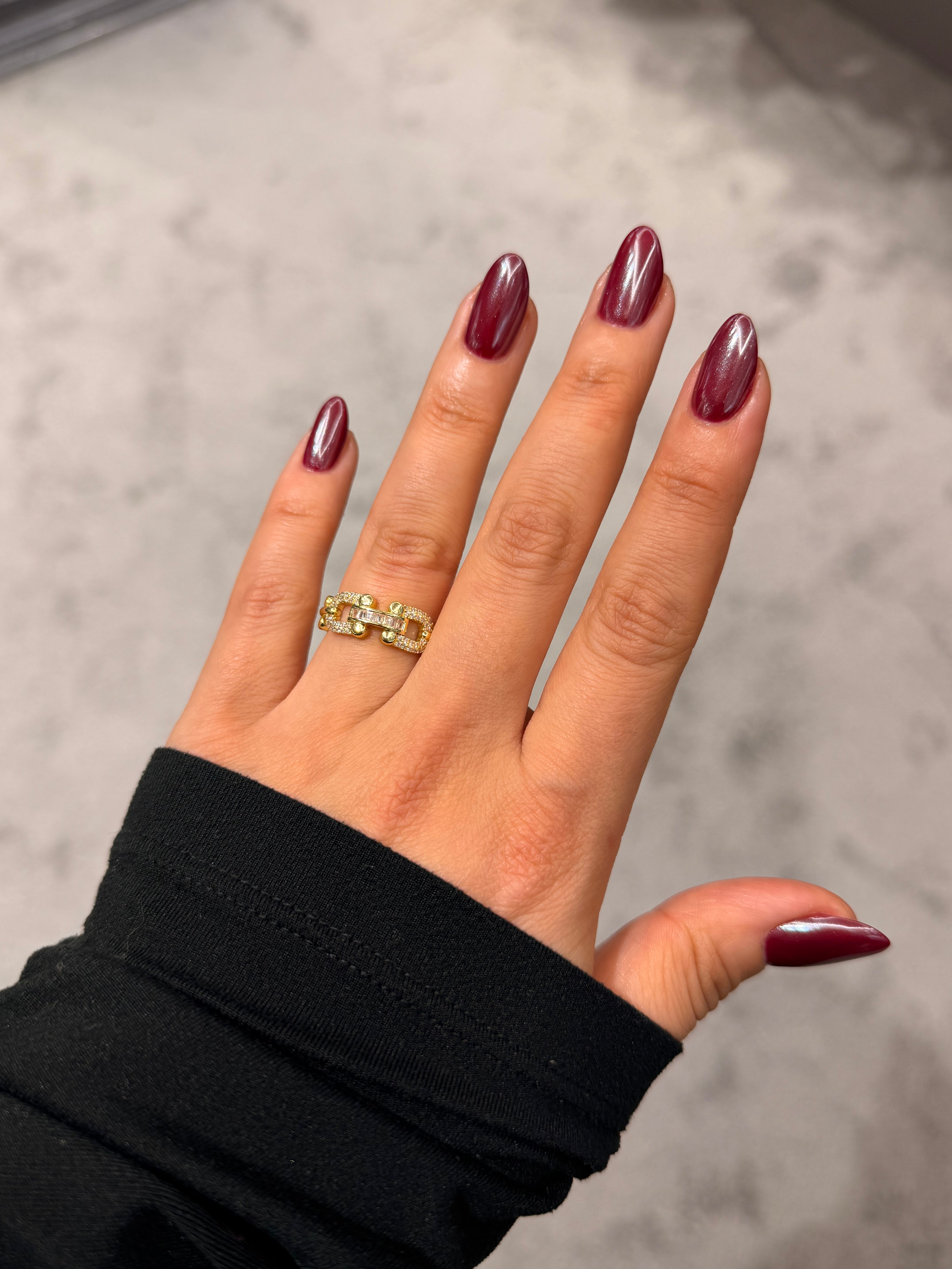 Marka Model Tasarım Taşlı Ayarlanabilir Yüzük Ürün ana görseli