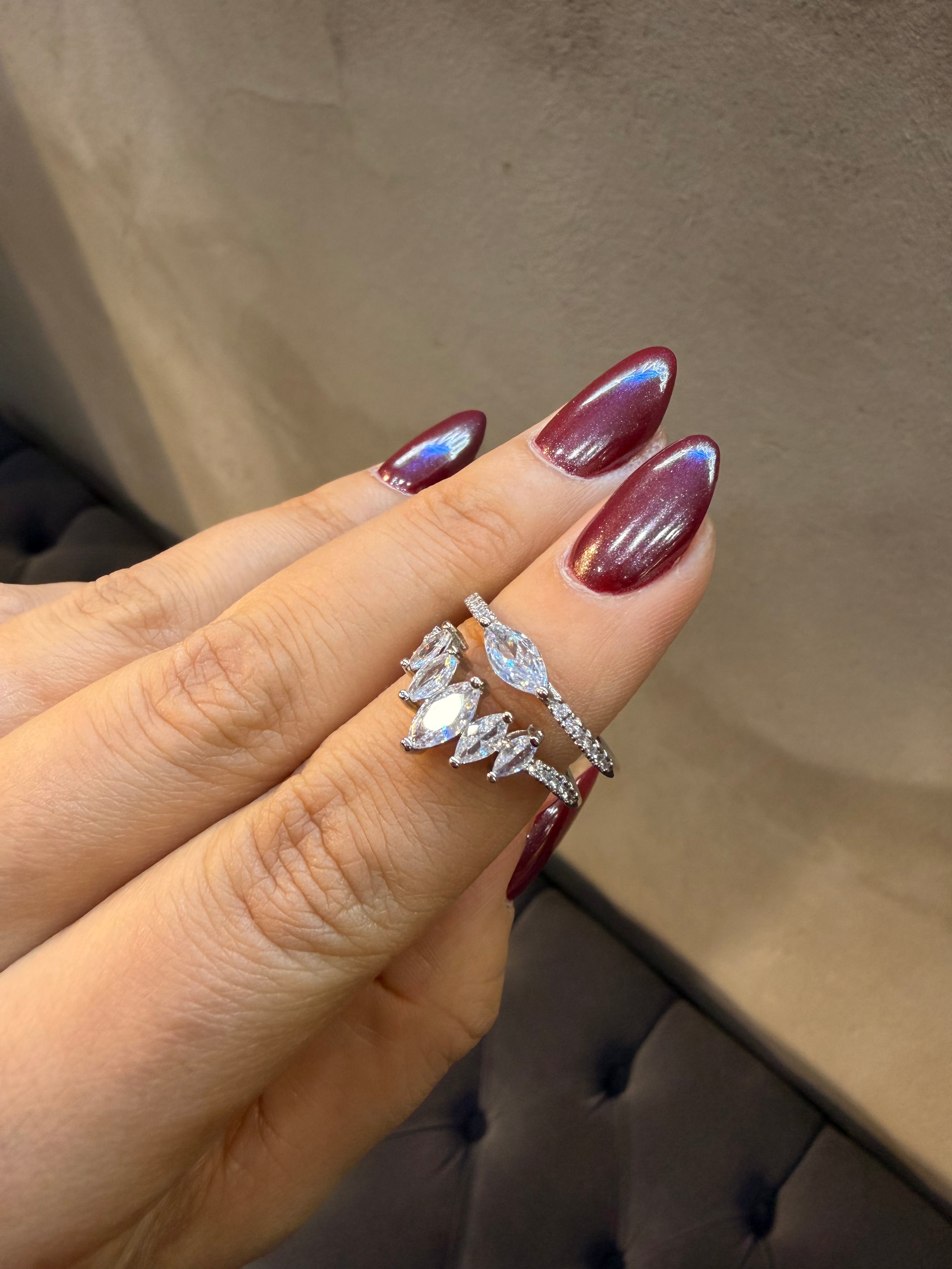 Çift Yüzük Görünümlü Pırlanta Tac Model Ayarlanabilir Yüzük Ürün ikincil görseli