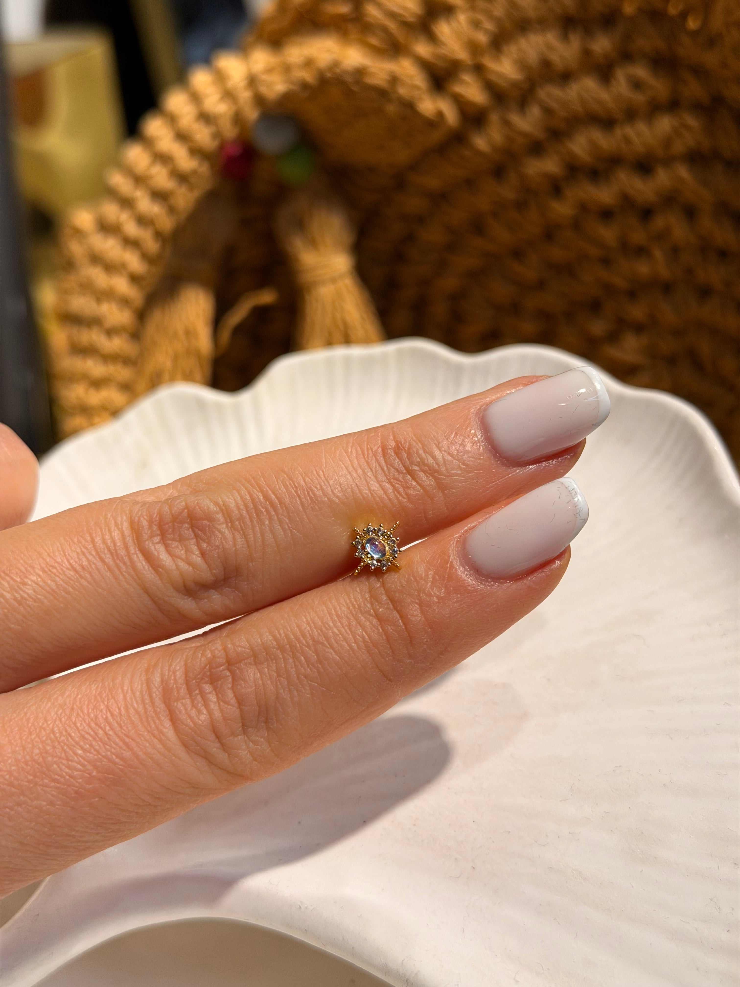 Kutup Yıldızı Model Cerrahi Piercing Gold