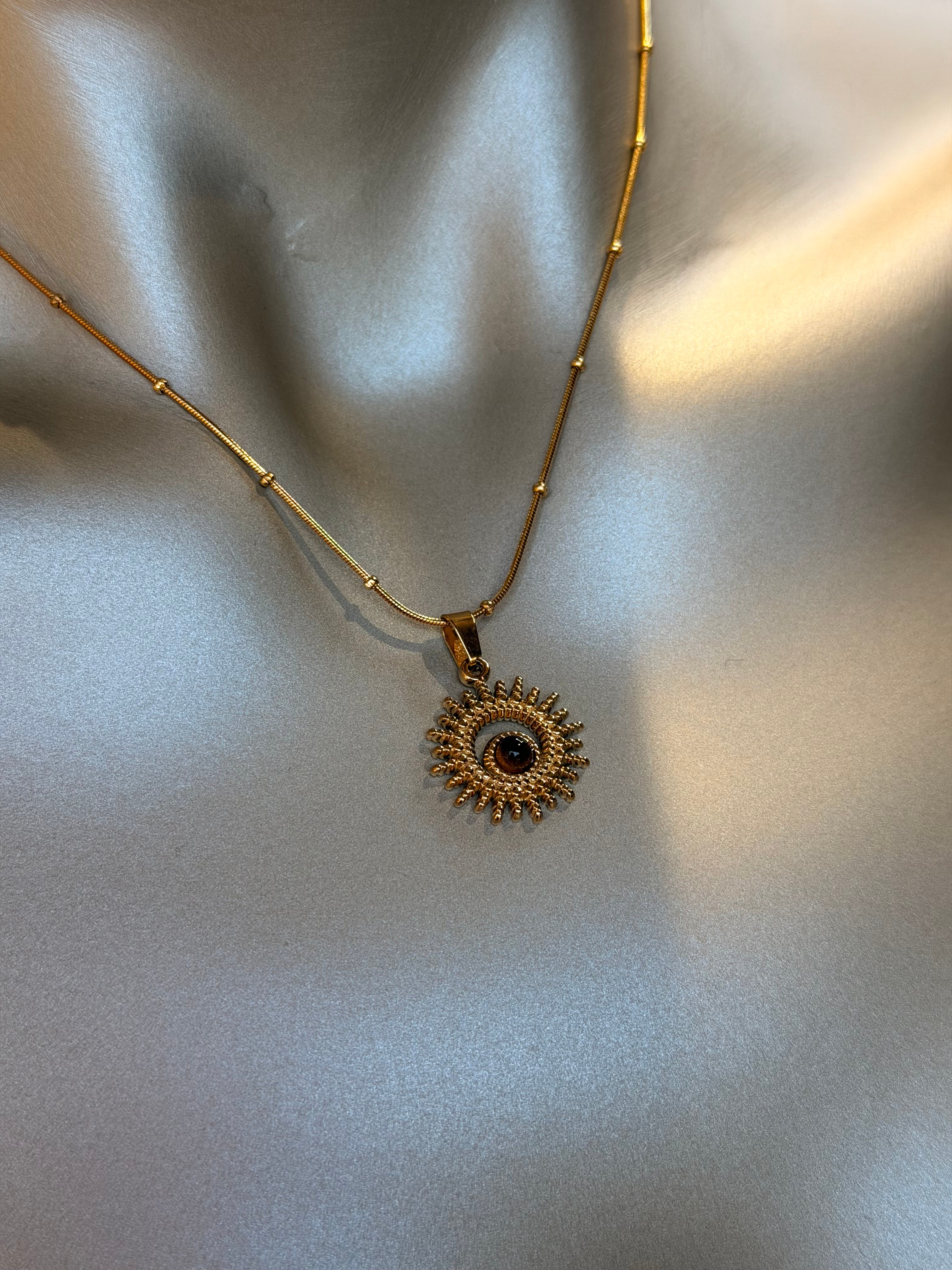 Vintage Büyük Güneş Enerji Taşı Kolye Ürün ikincil görseli