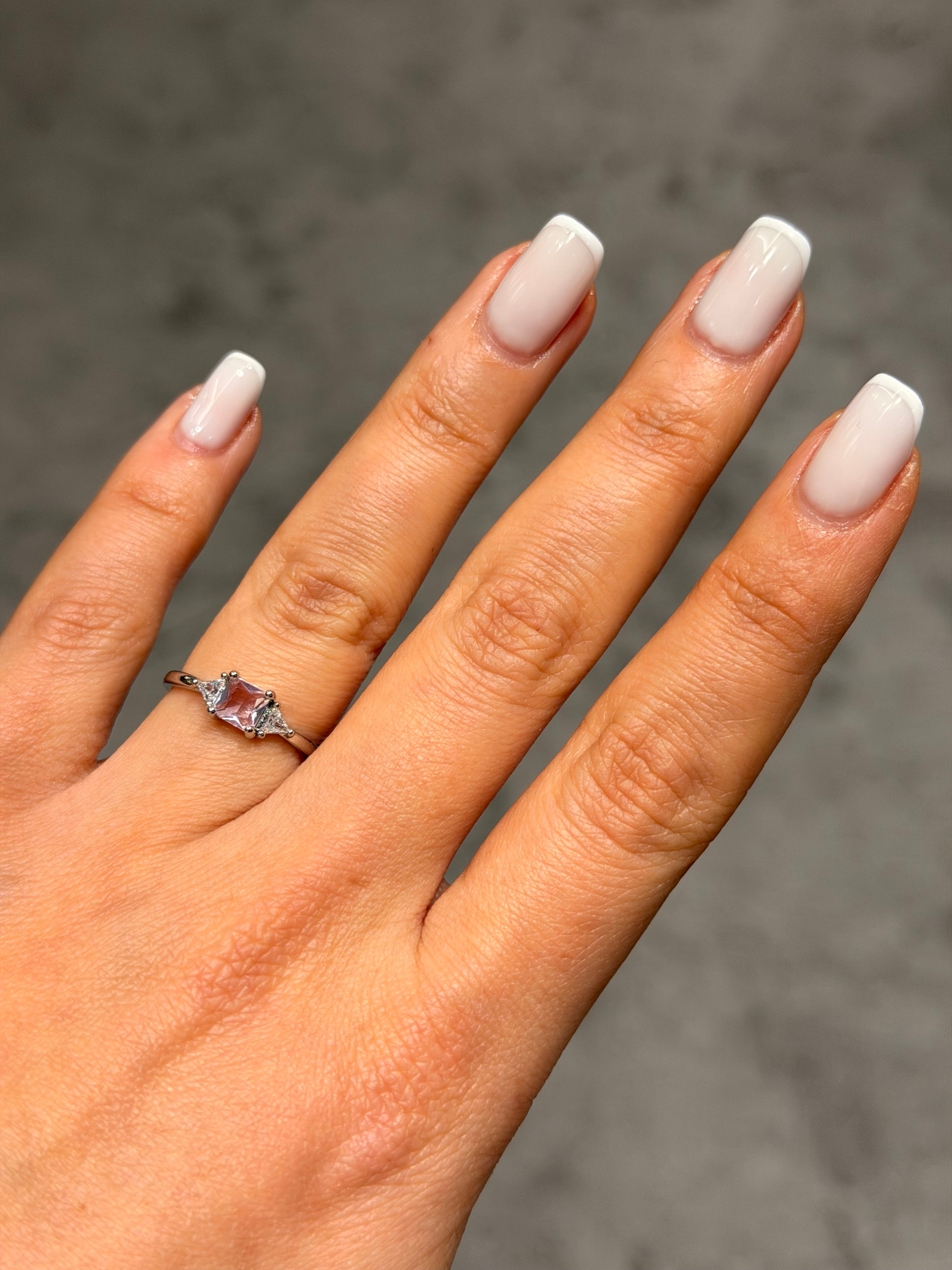 Pembe Taşlı Pırlanta Model Ayarlanabilir Yüzük Silver Ürün ana görseli