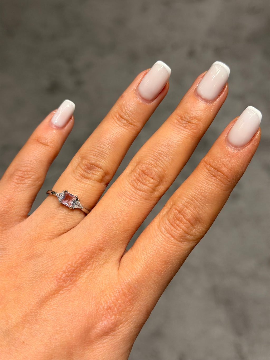 Pembe Taşlı Pırlanta Model Ayarlanabilir Yüzük Silver