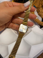 Vintage Model Eskitme Paslanmaz Çelik Kadın Saat Gold