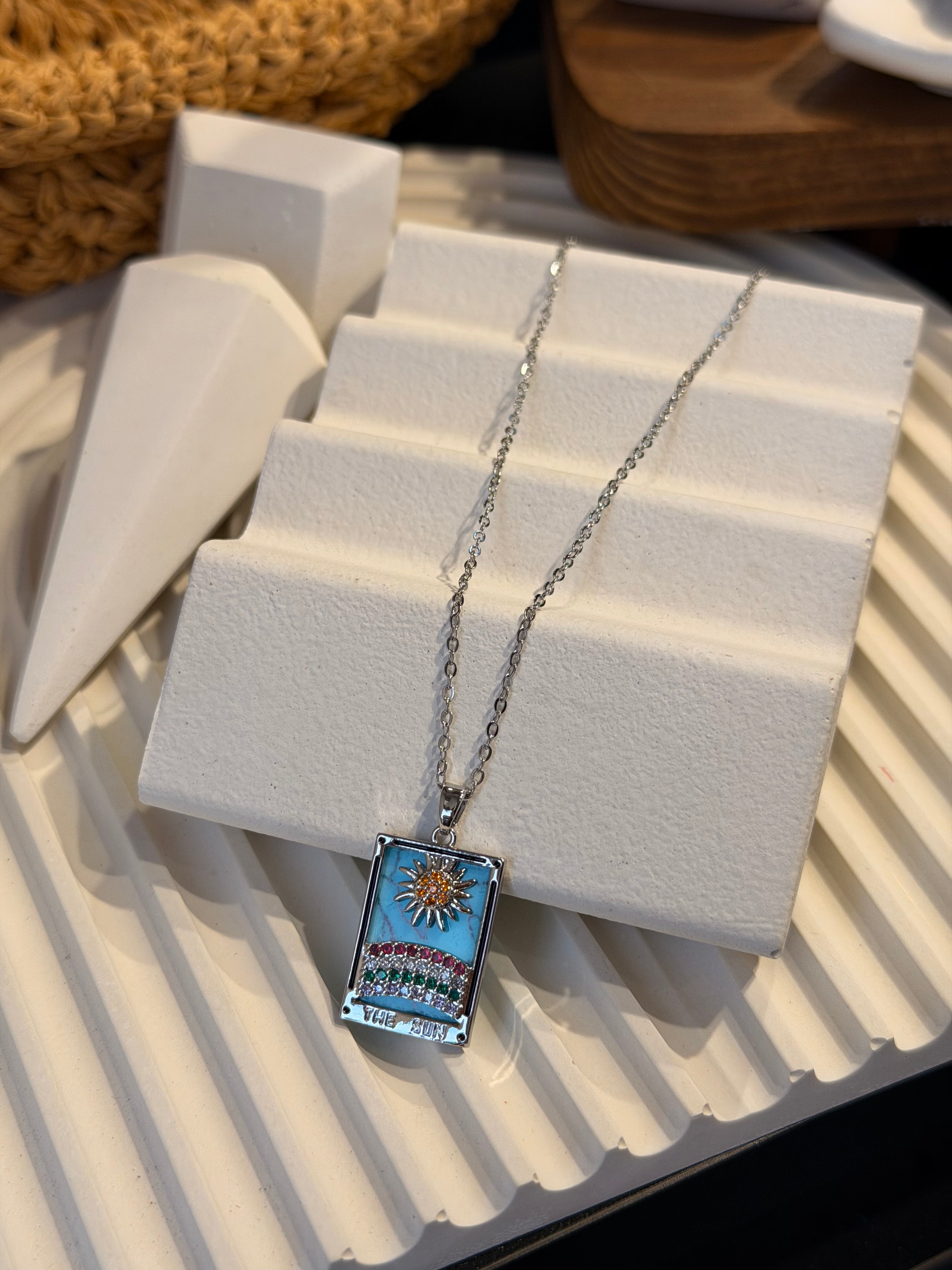 Sunshine Plaka Model Kolye