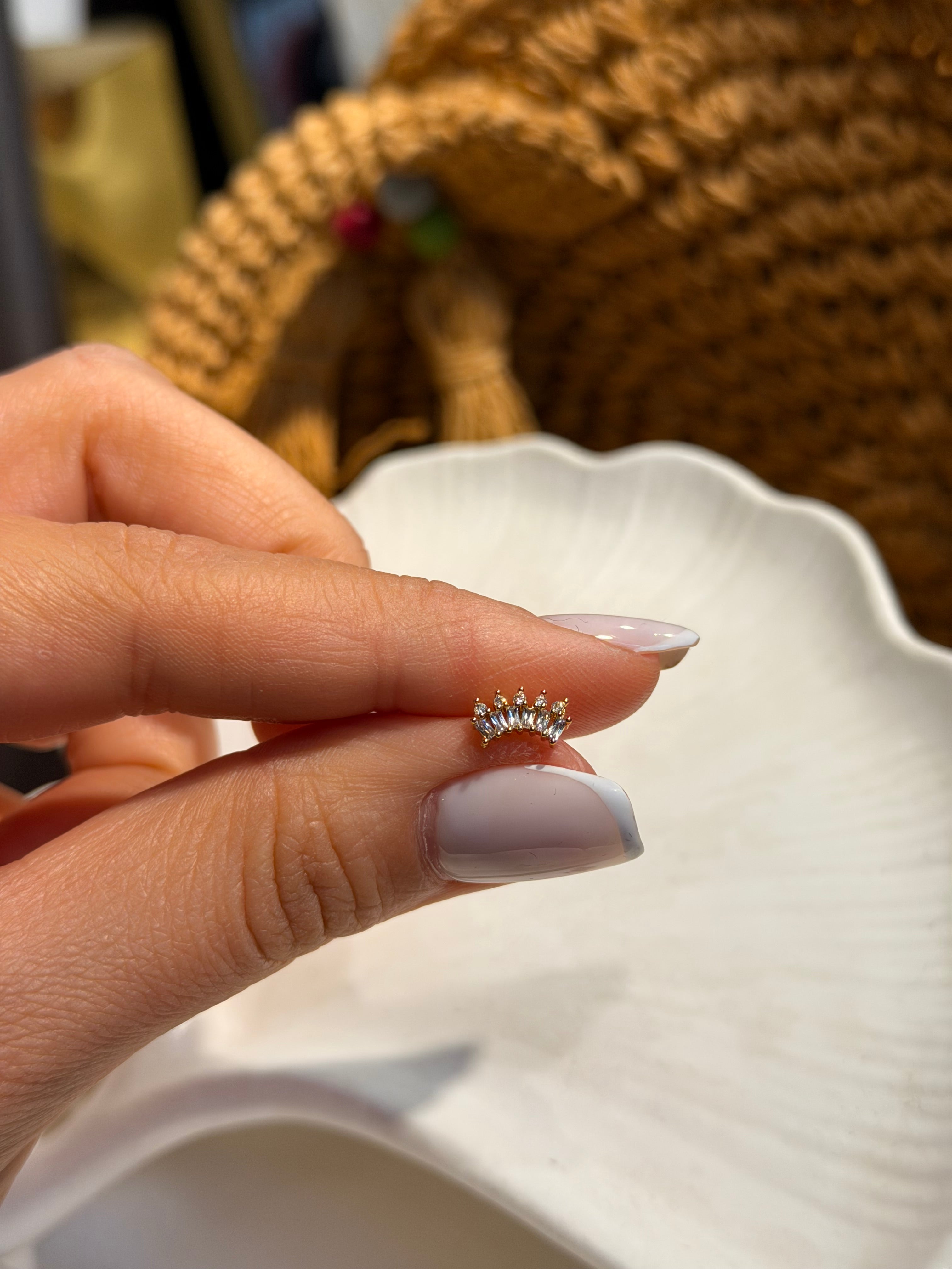 Kraliçe Tacı Model Cerrahi Piercing Gold Ürün ana görseli