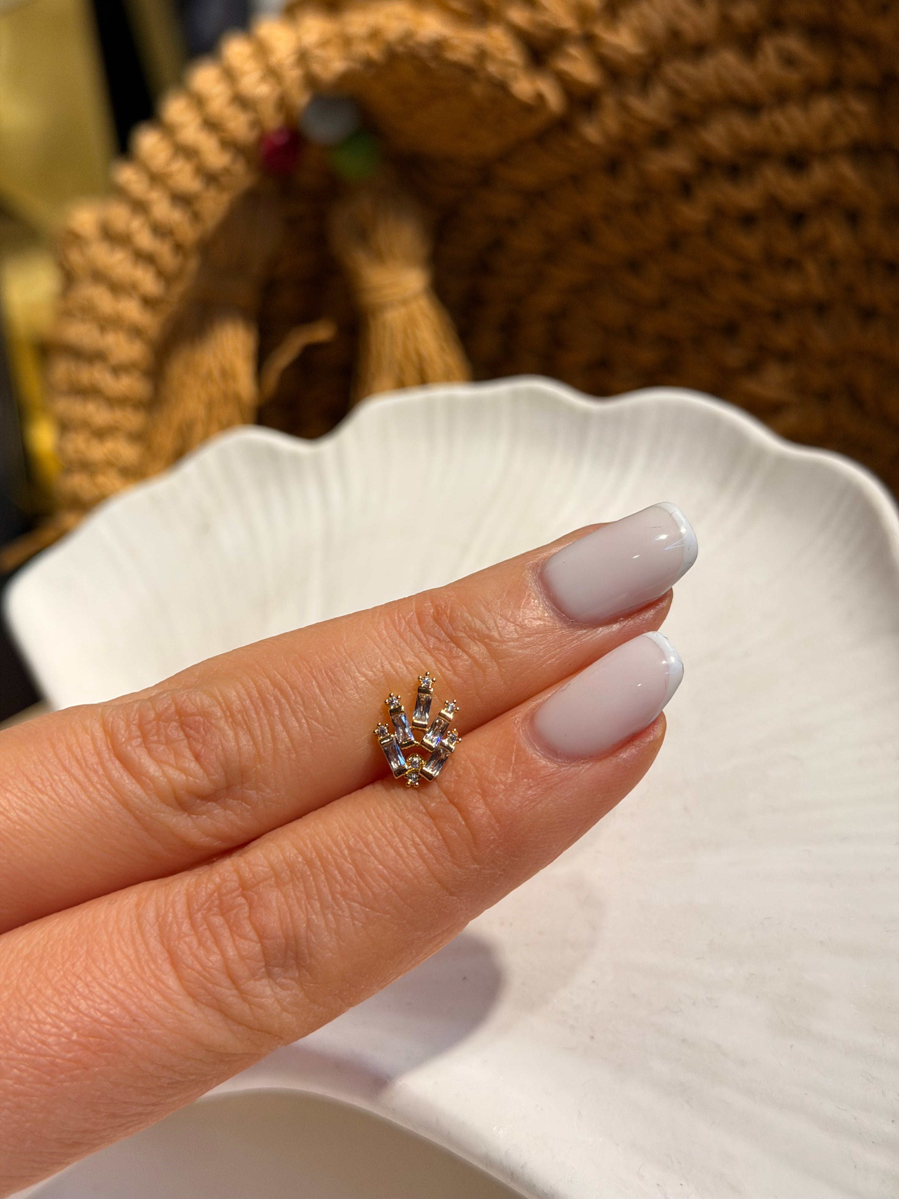 Kar Tanesi Model Cerrahi Piercing Gold