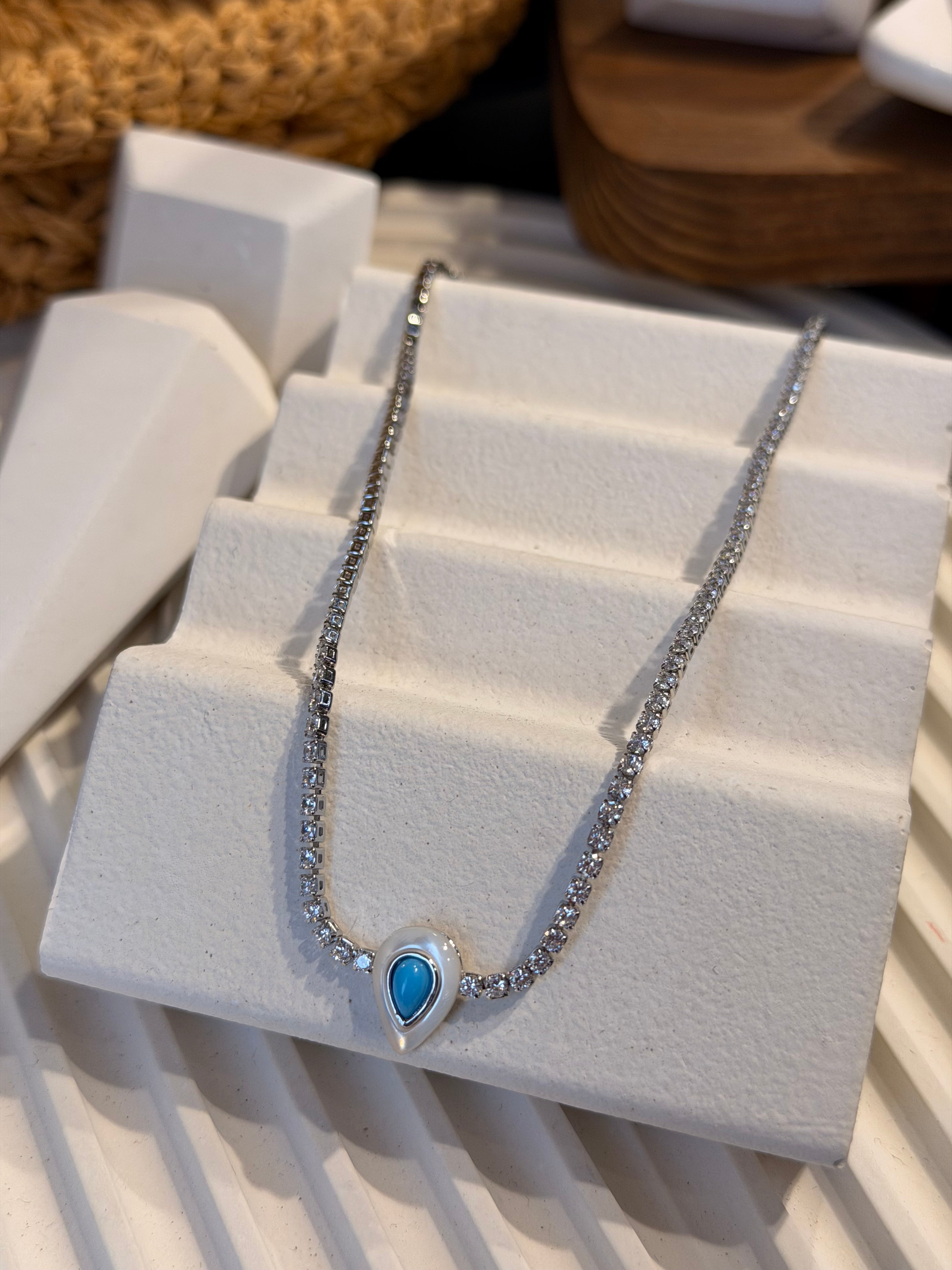 Pırlanta Model Mavi Taş Detaylı Kolye Ürün ana görseli