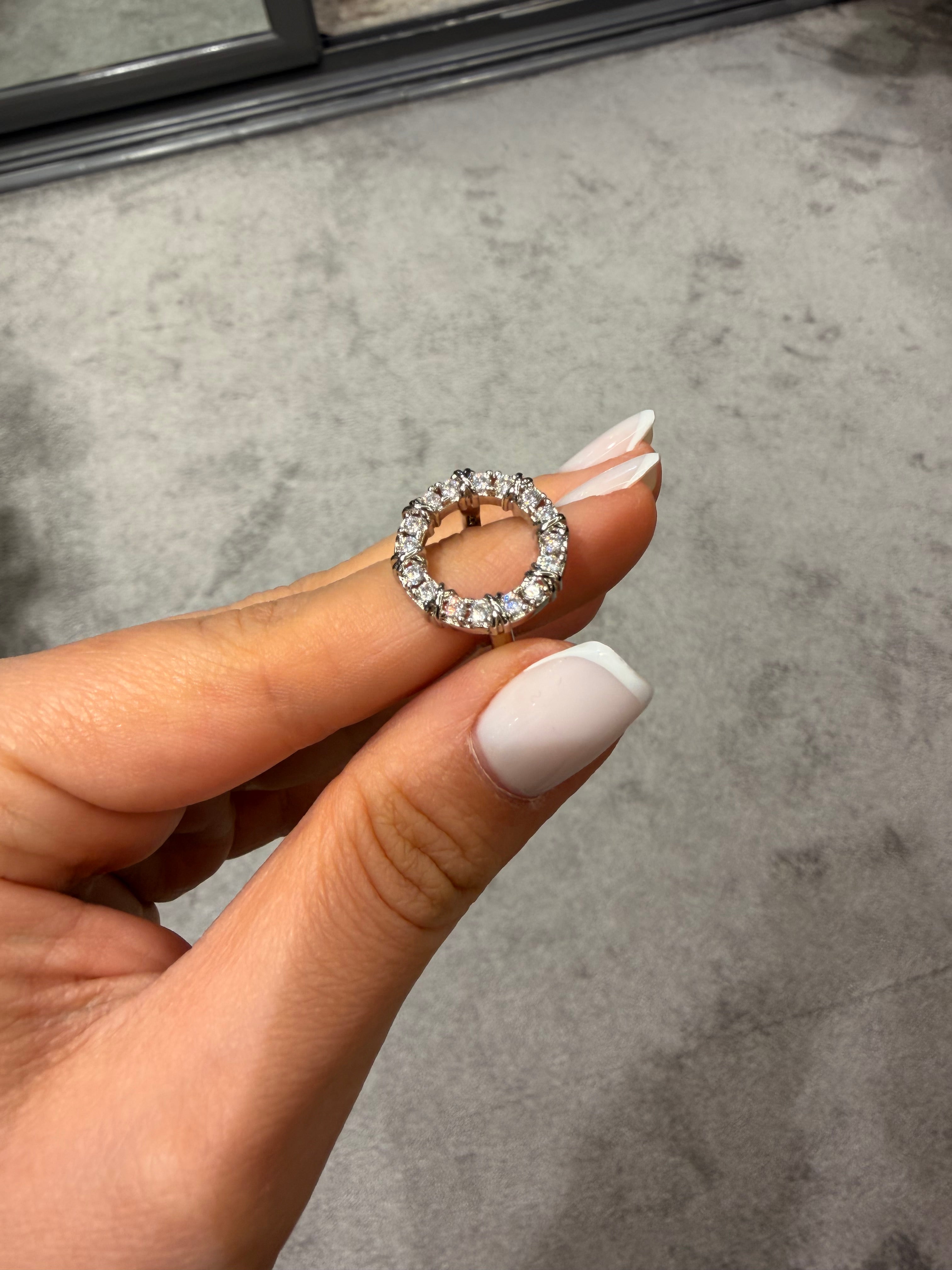 Pırlanta Dolgulu Çember Model Ayarlanabilir Yüzük Ürün ana görseli