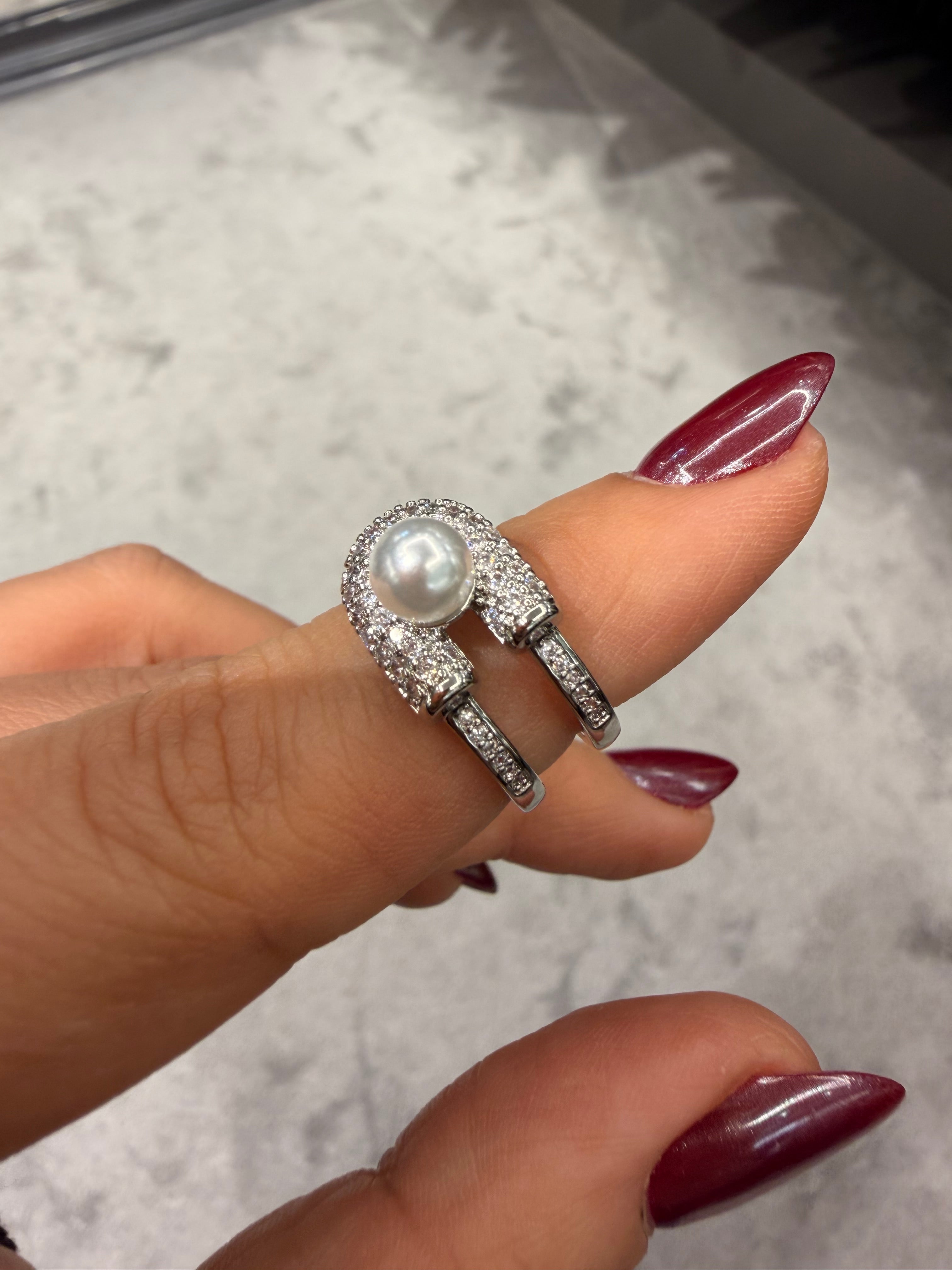 İnci Çengeli Taşlı Tasarım Ayarlanabilir Silver Yüzük