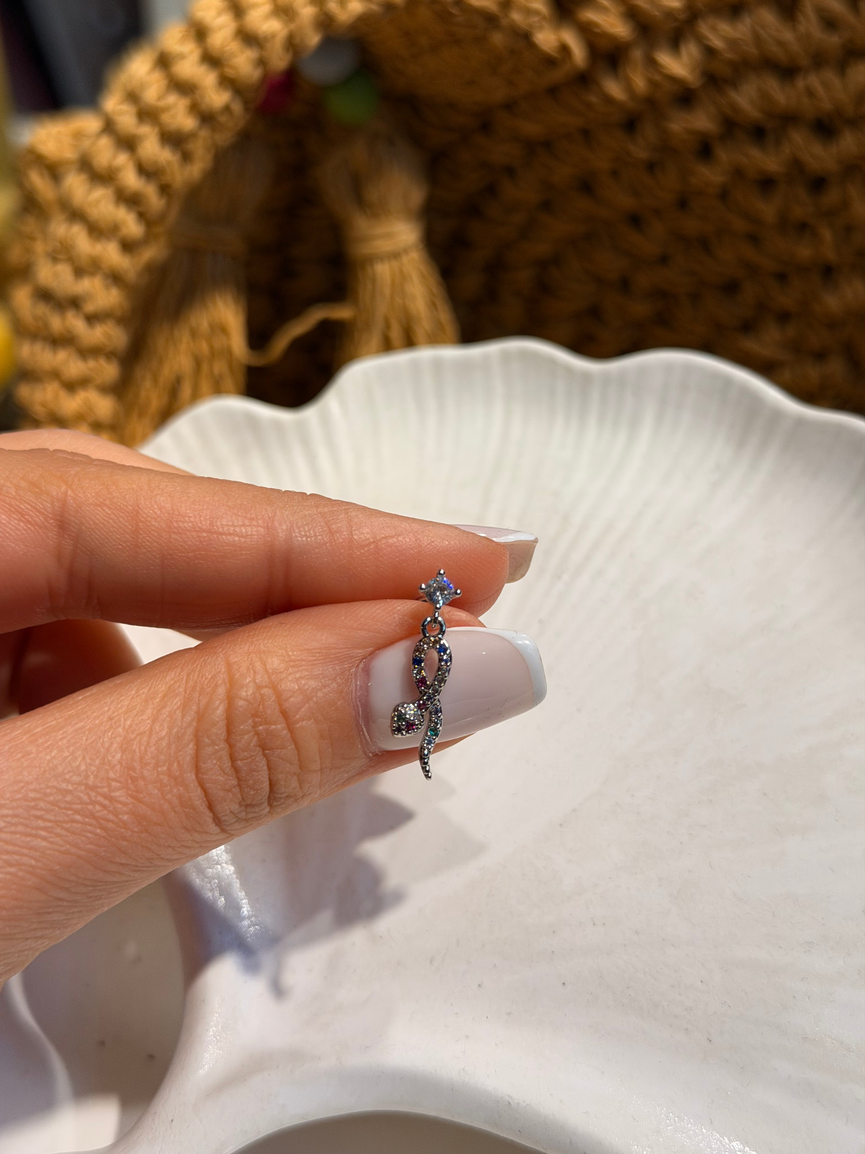 Sallanan Yılan Model Cerrahi Piercing Silver Ürün ana görseli