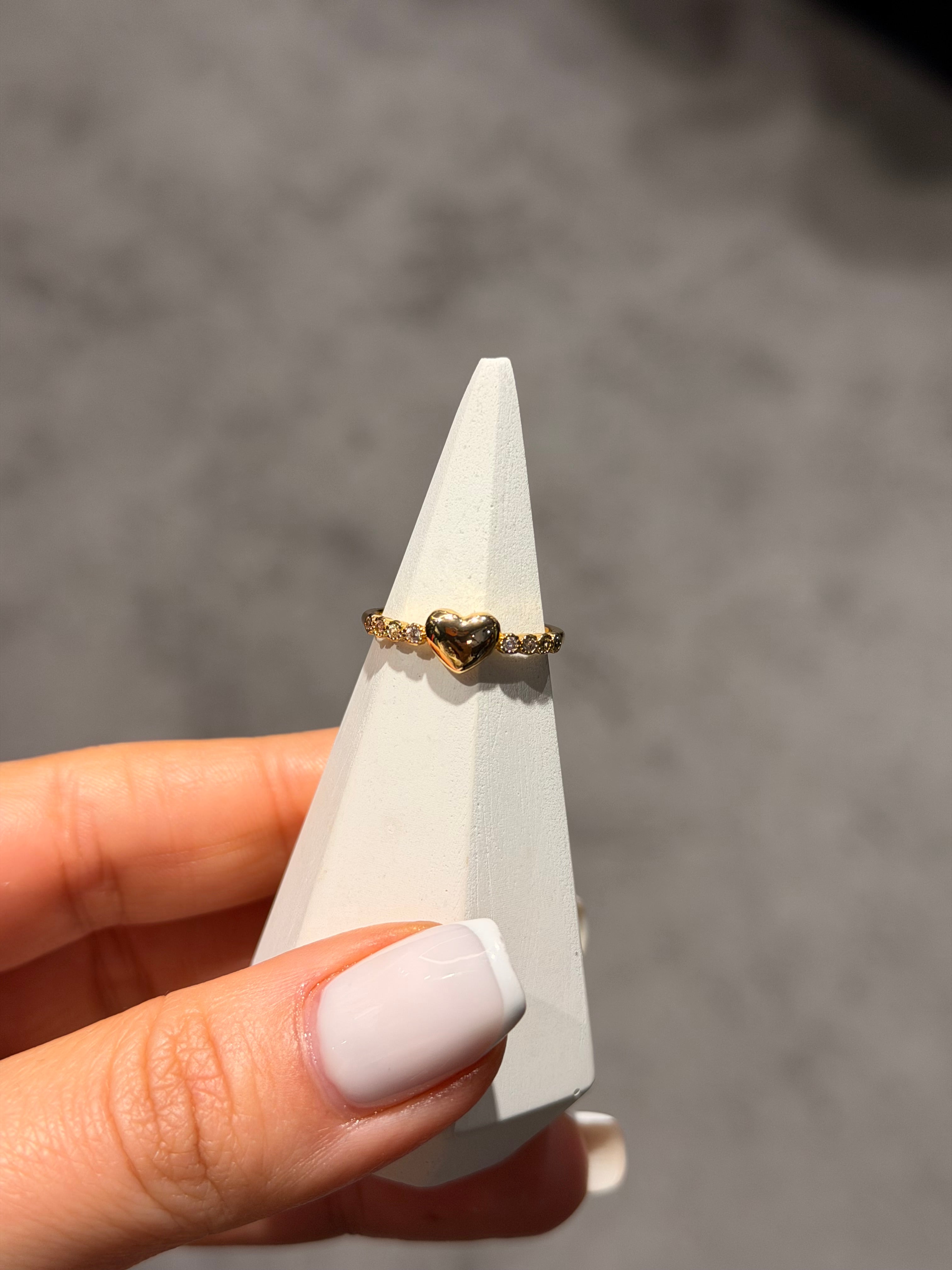 Taşlı Minimal Kalp Model Ayarlanabilir Yüzük Gold Ürün ikincil görseli