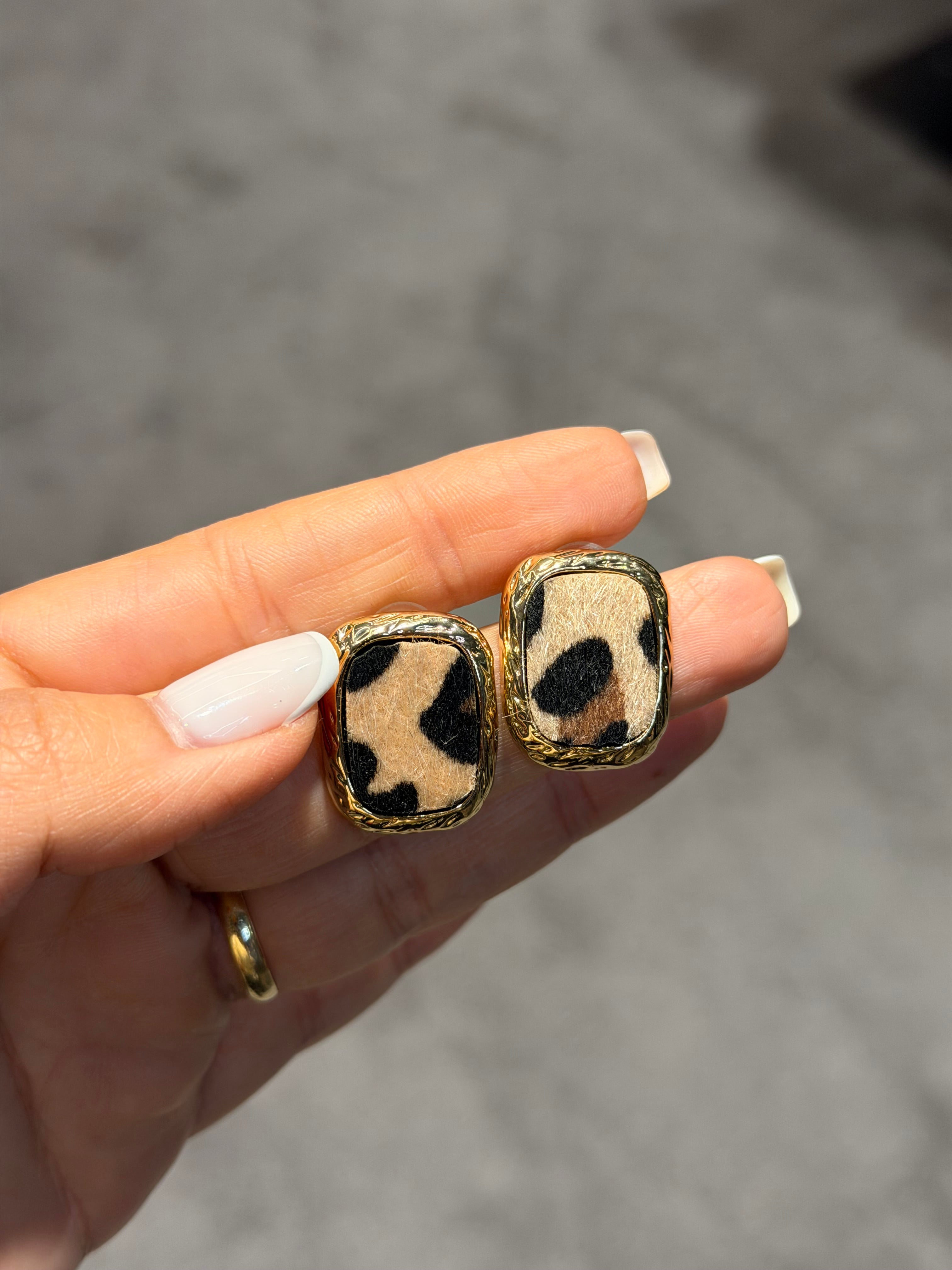 Leoparlı Vintage Küpe