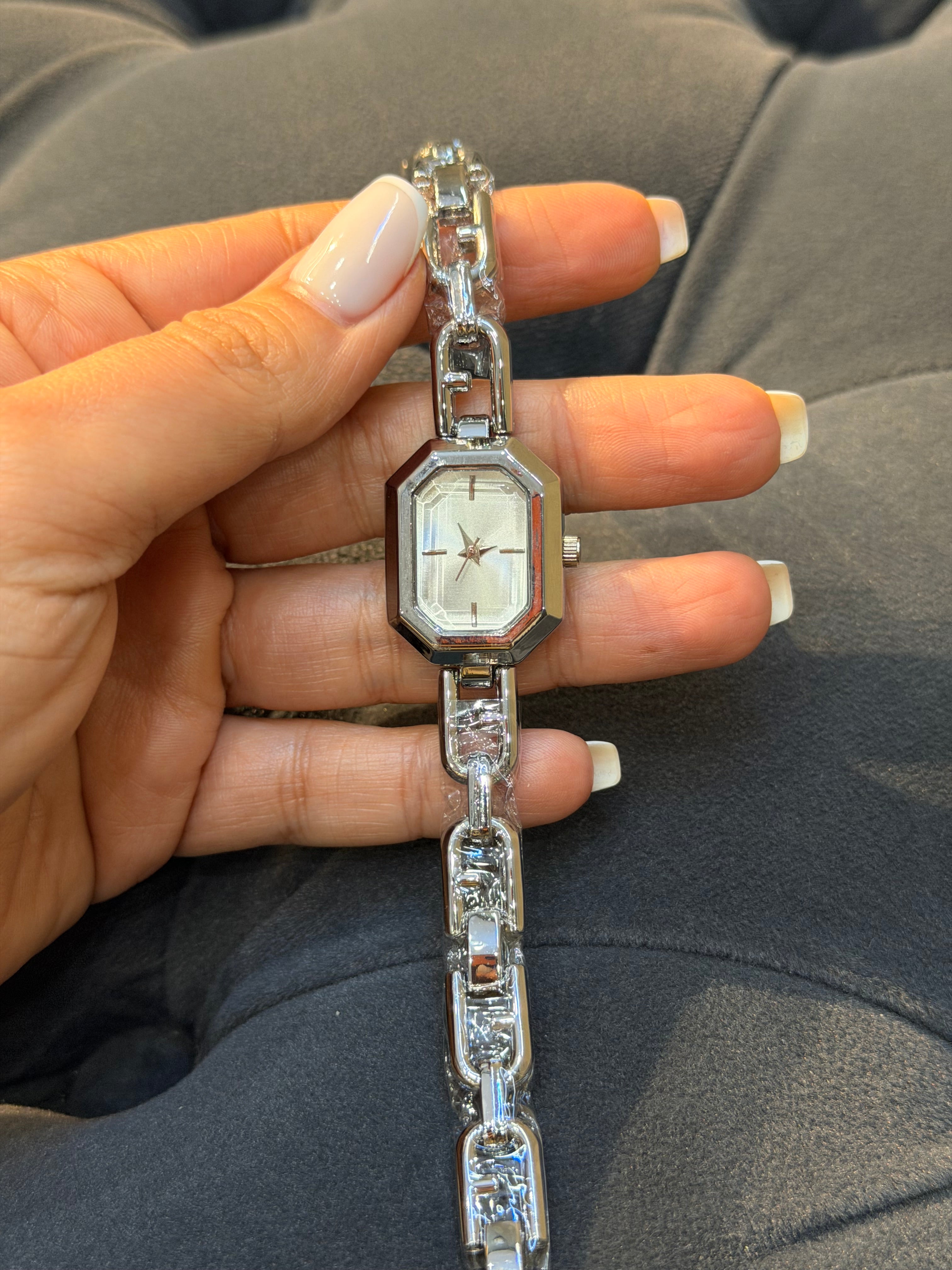 Vintage Model Paslanmaz Çelik Kadın Saat Silver Ürün ana görseli