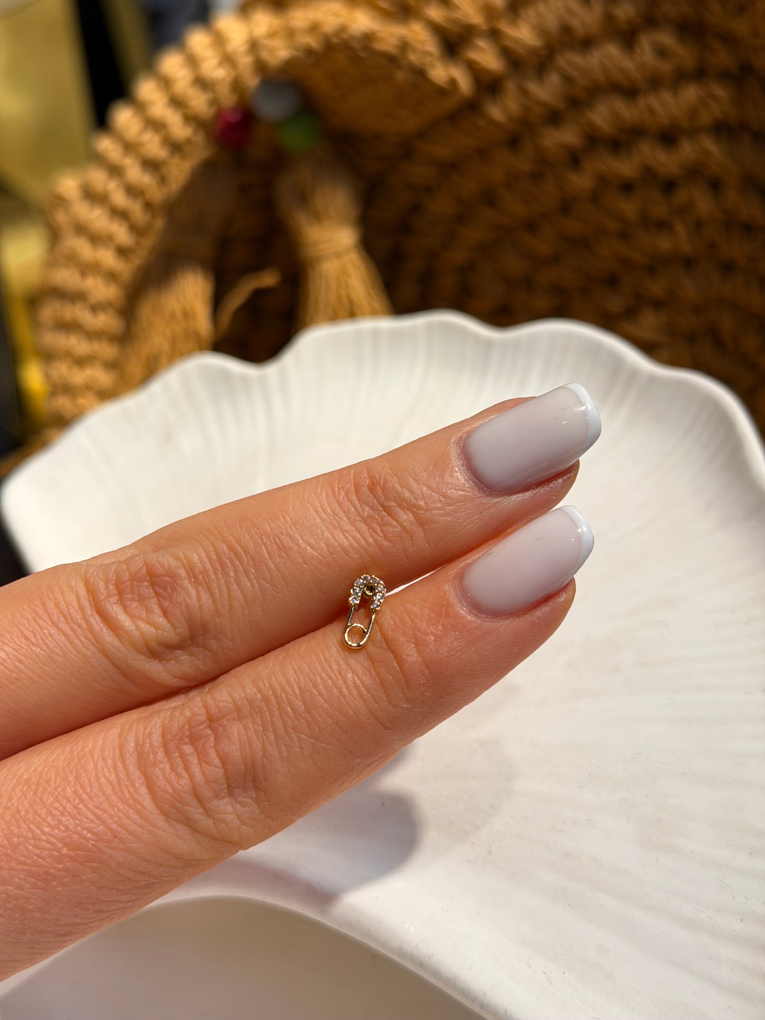 Çengelli İğne Model Cerrahi Piercing Gold Ürün ana görseli