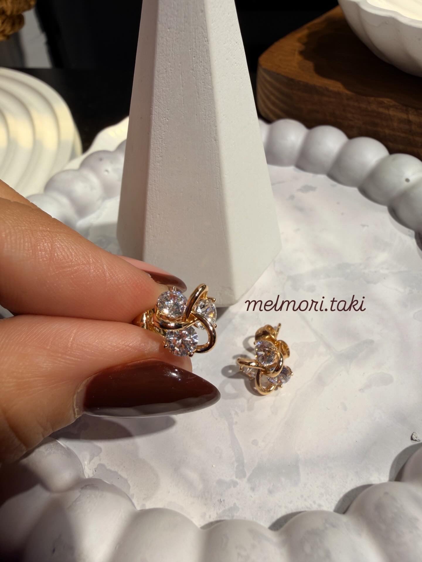 Xuping Pırlanta Çiçek Taşlı Model Küpe