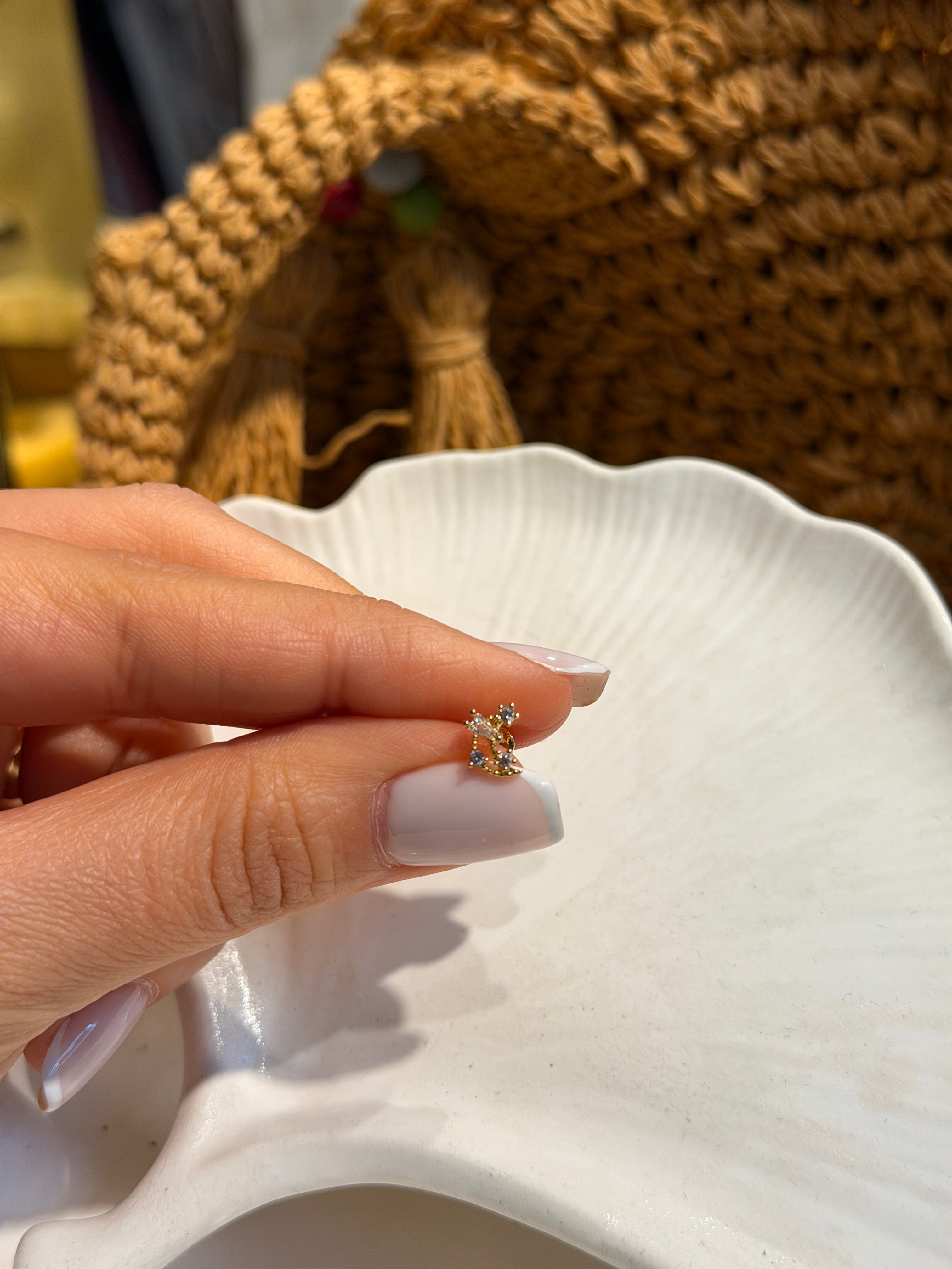 Çok Yıldızlı Ay Model Cerrahi Piercing Gold