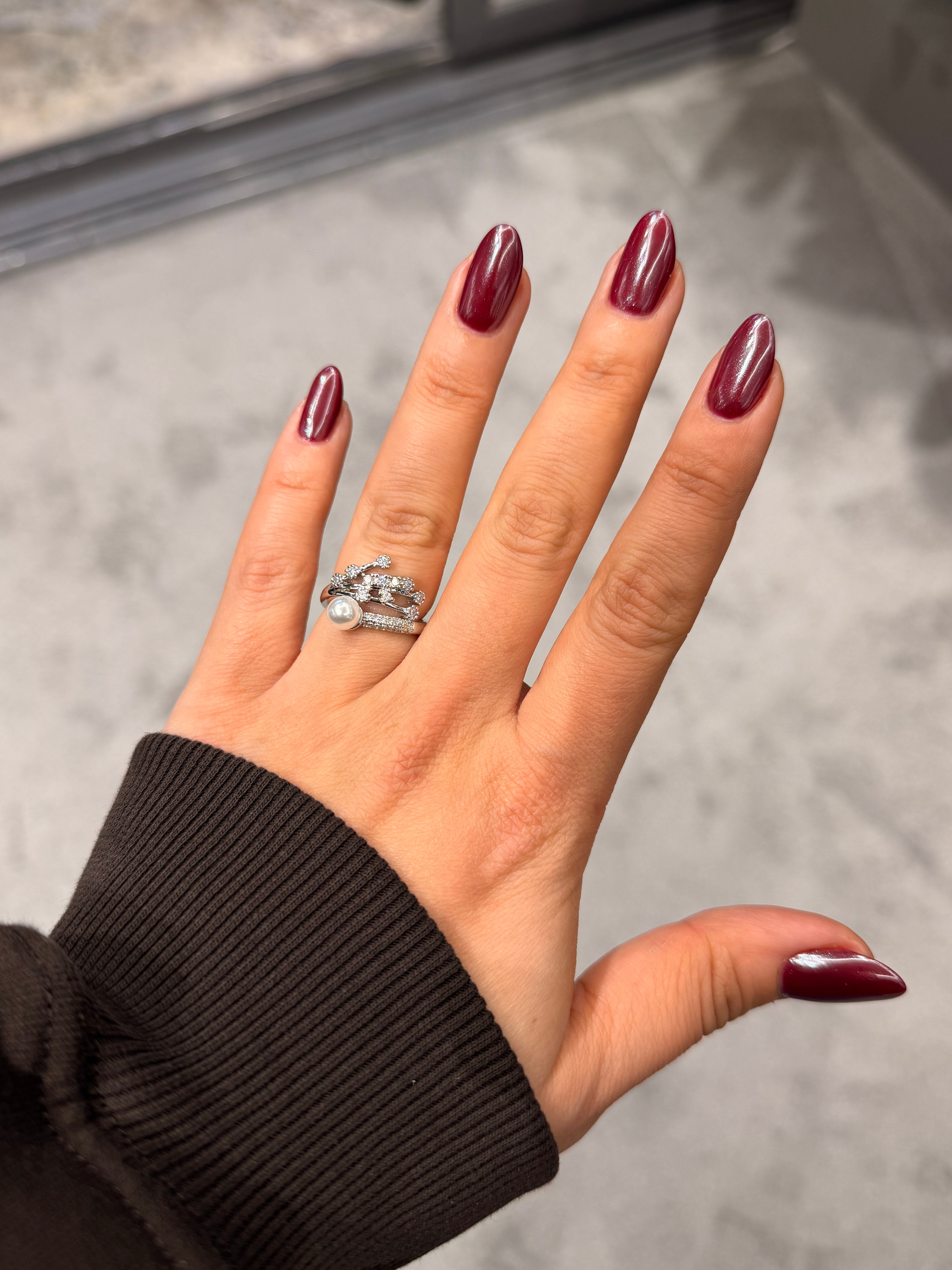 İnci Detaylı Taş Motifli Ayarlanabilir Yüzük