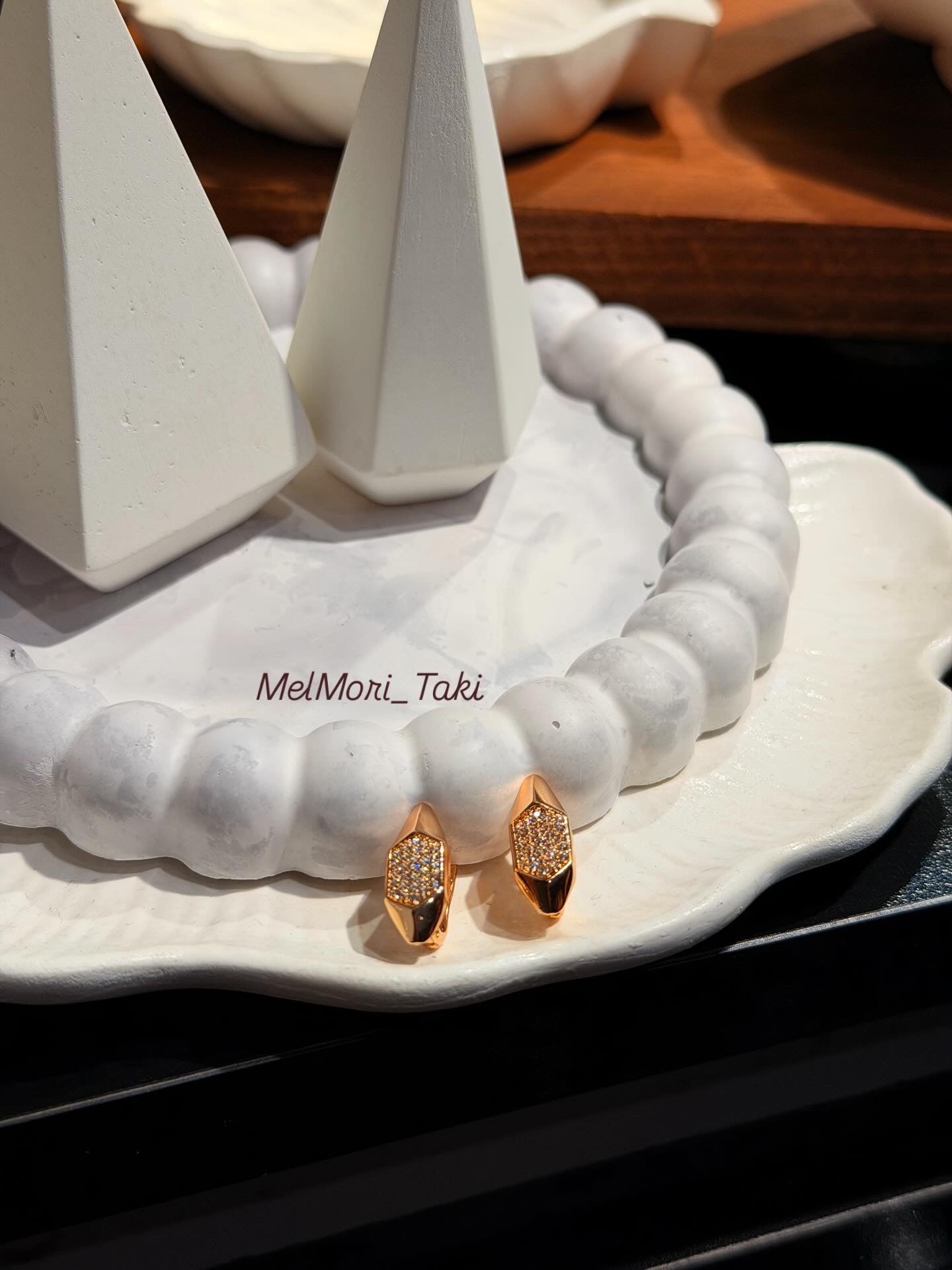 Xuping Vıntage Modern Taşlı Model Küpe Ürün ikincil görseli