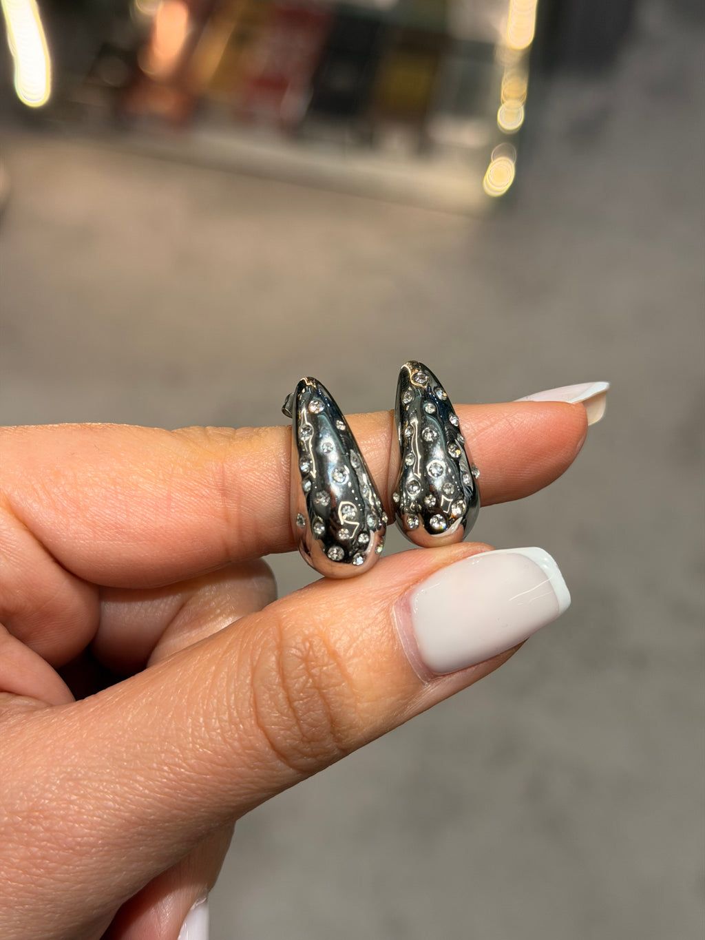 Taşlı Damla Küpe Silver