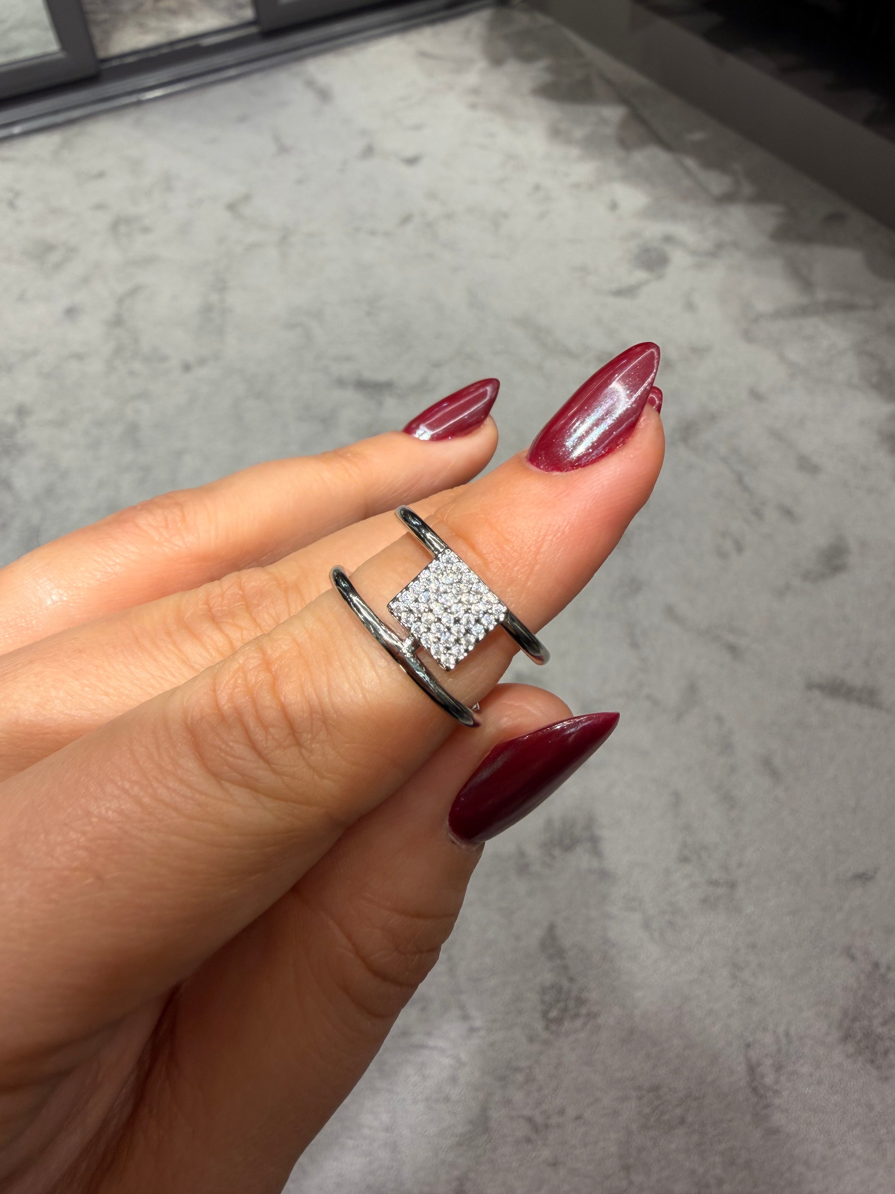 Kare Pırlanta Model Silver Ayarlanabilir Yüzük