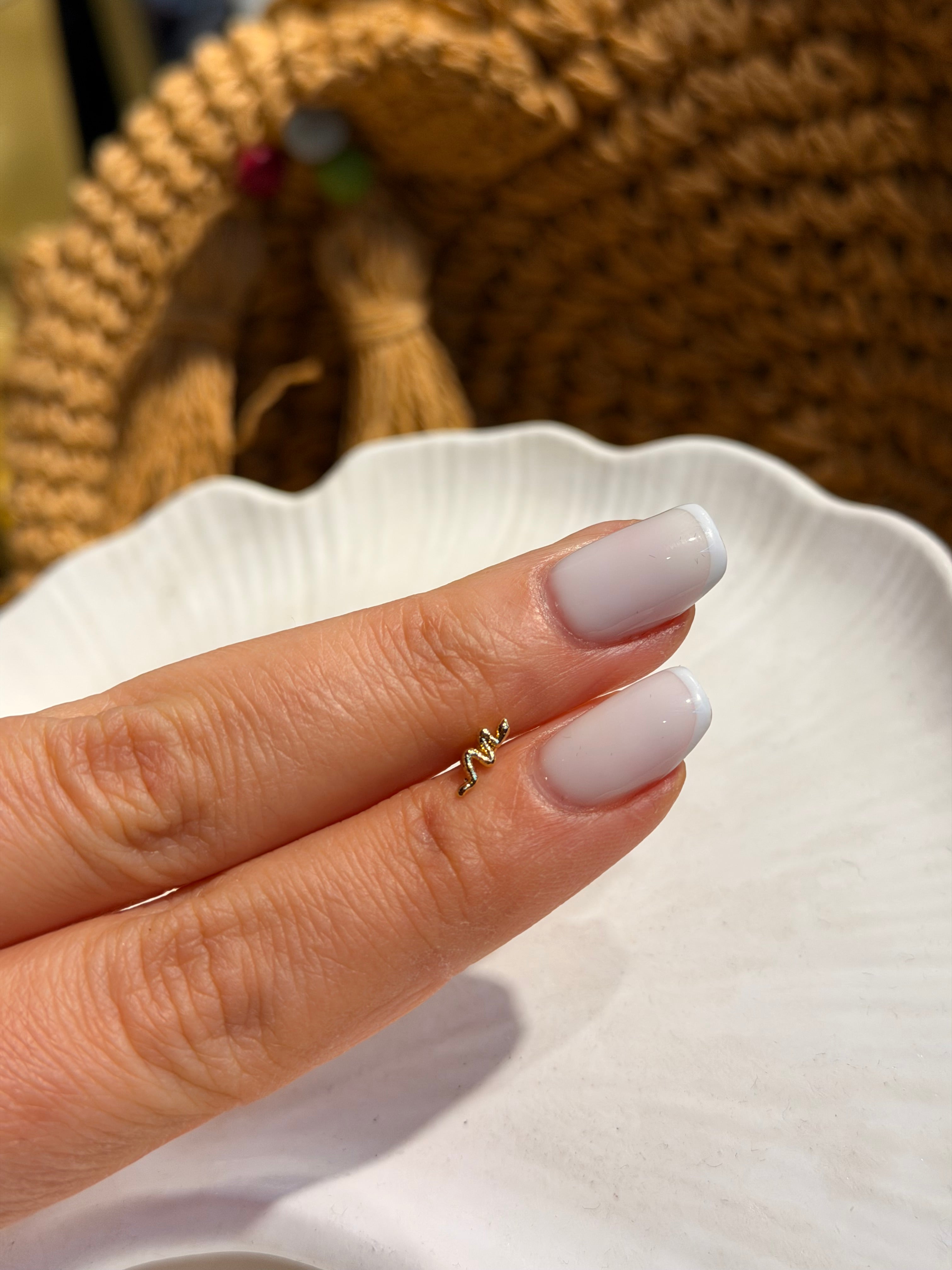 İnce Yılan Model Cerrahi Piercing Gold