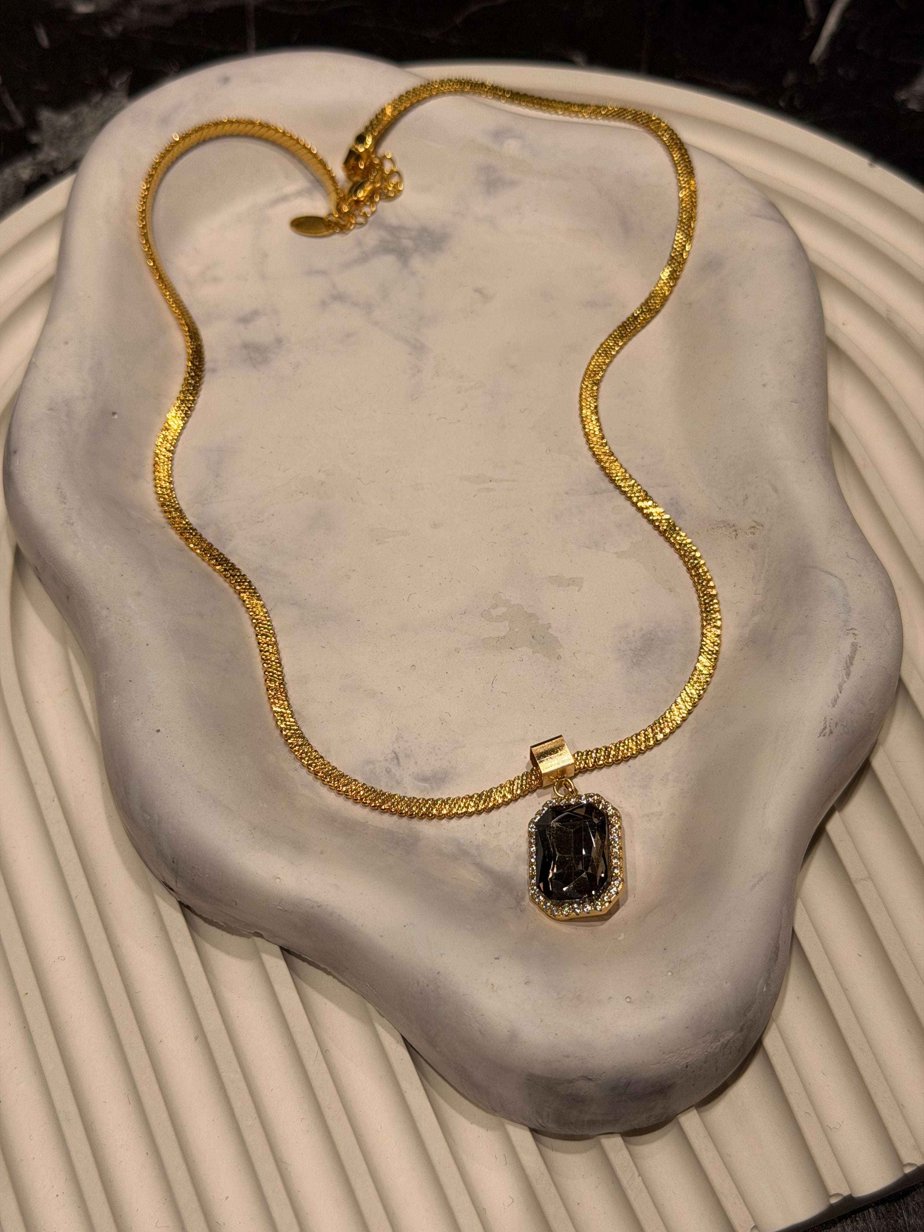 Smoky Lux Tasarım Kolye