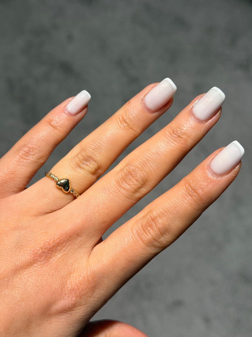 Taşlı Minimal Kalp Model Ayarlanabilir Yüzük Gold