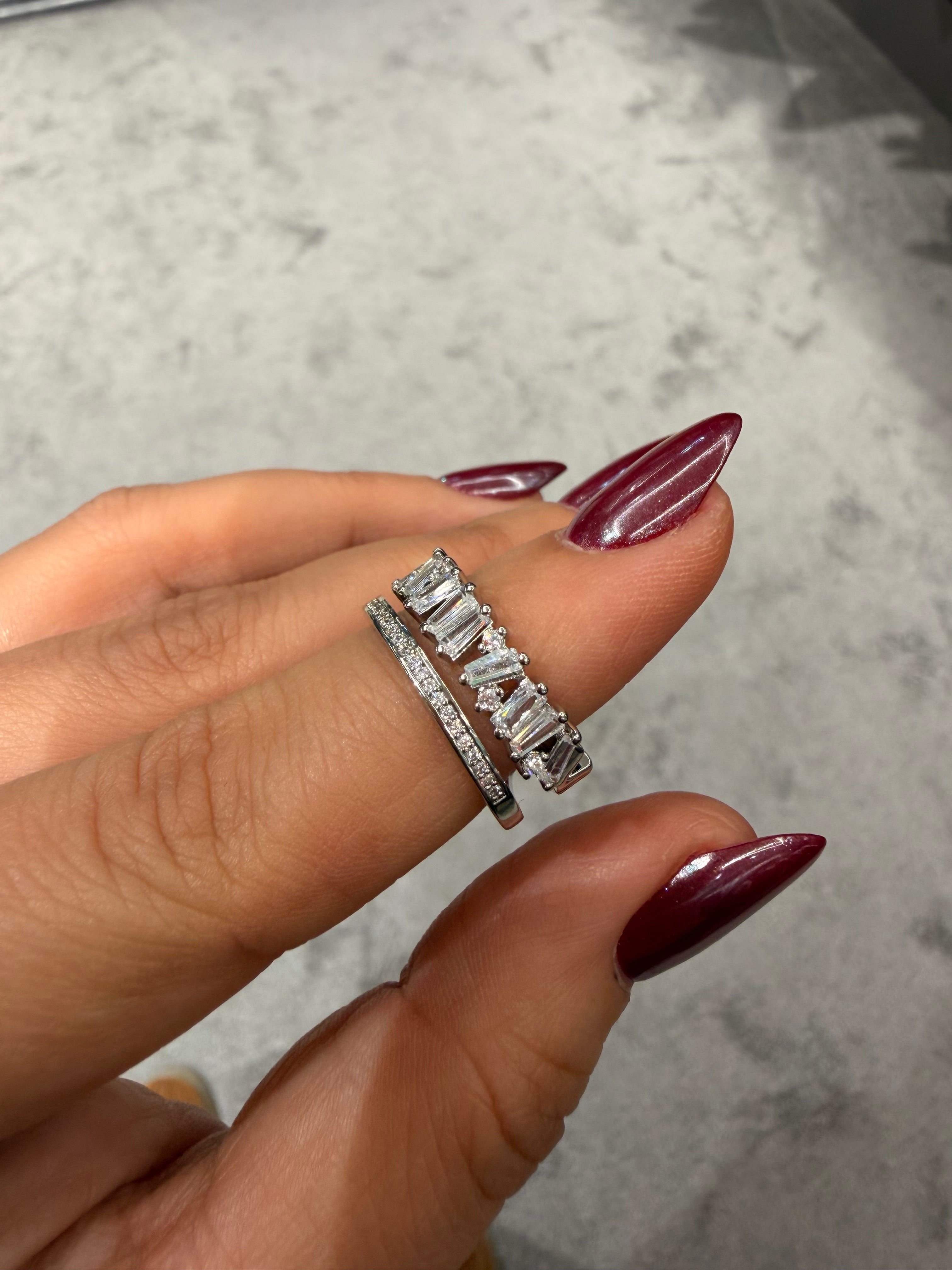 Pırlanta Taşlı Çift Yüzük Görünümlü Ayarlanabilir Yüzük