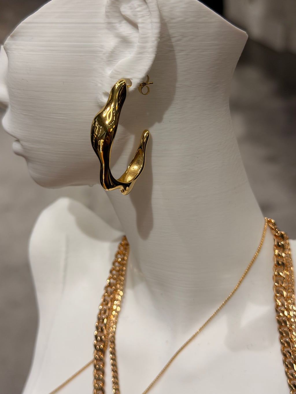 Tasarım Kemik Model Küpe Gold