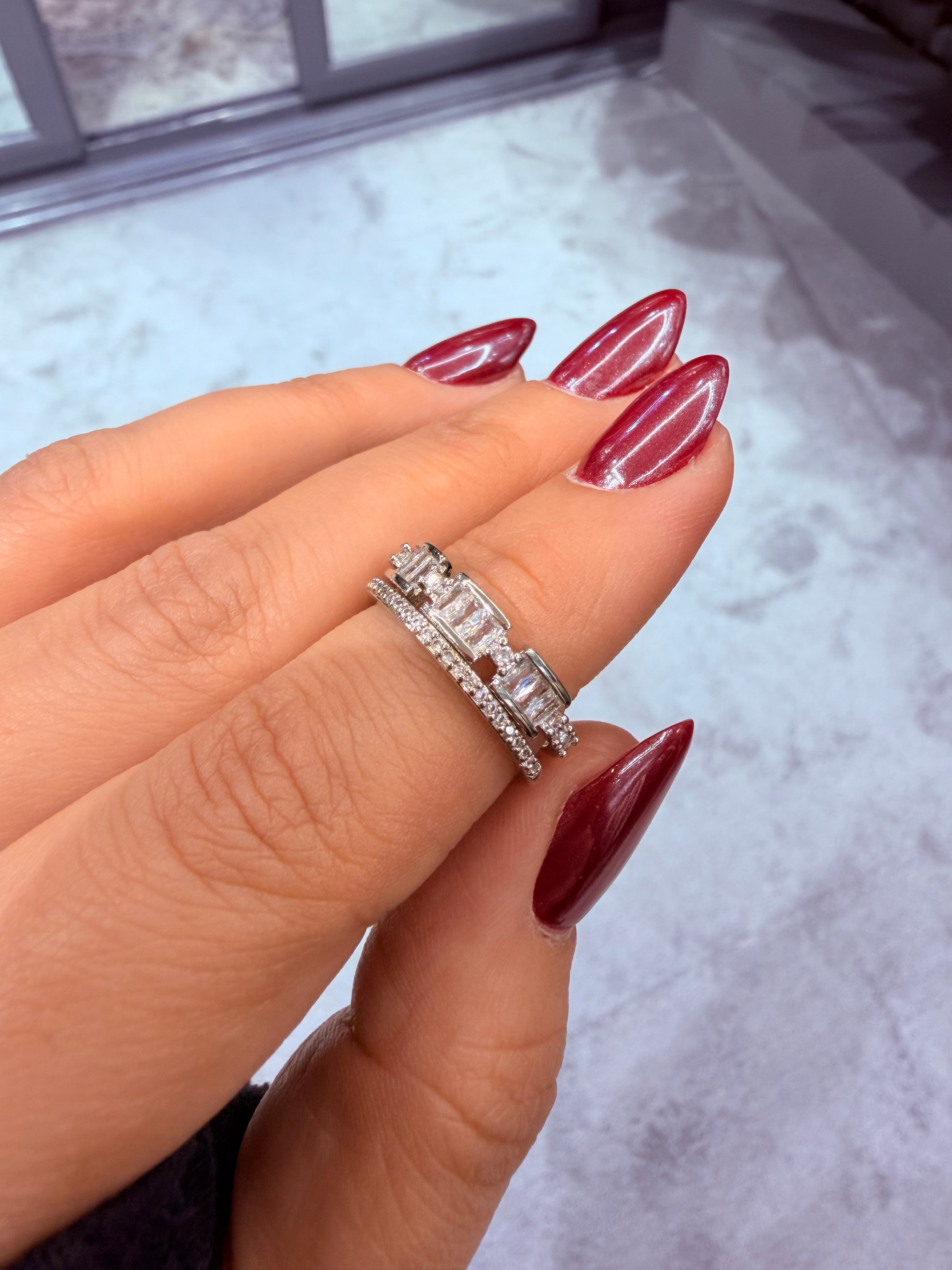 Zarif Pırlanta Taş Detaylı Silver Ayarlanabilir Yüzük Ürün ikincil görseli