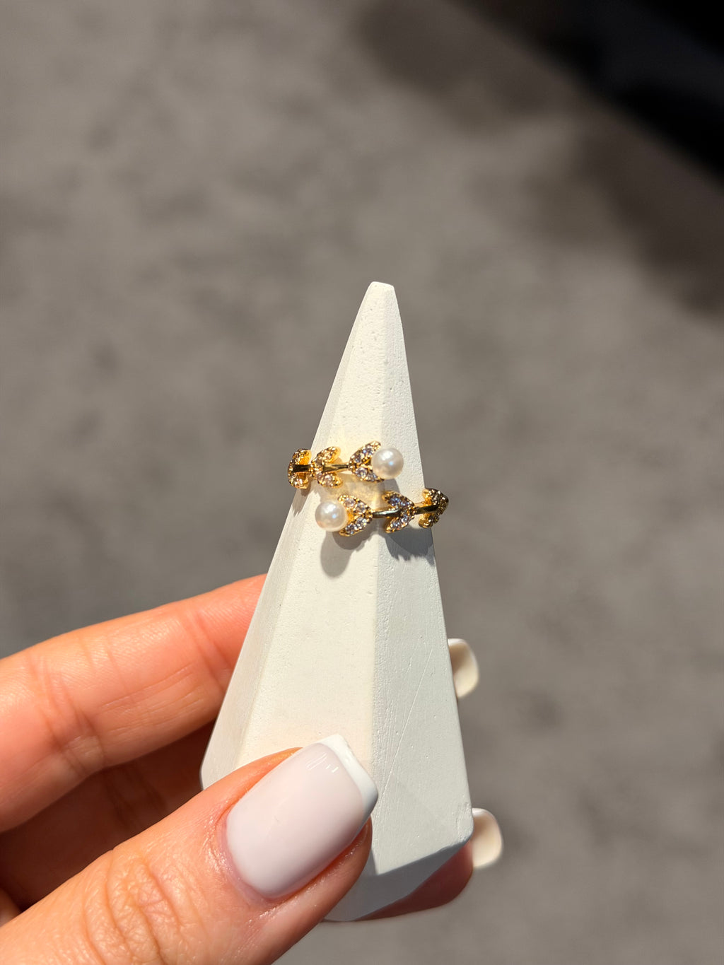 İncili Yaprak Model Ayarlanabilir Yüzük Gold