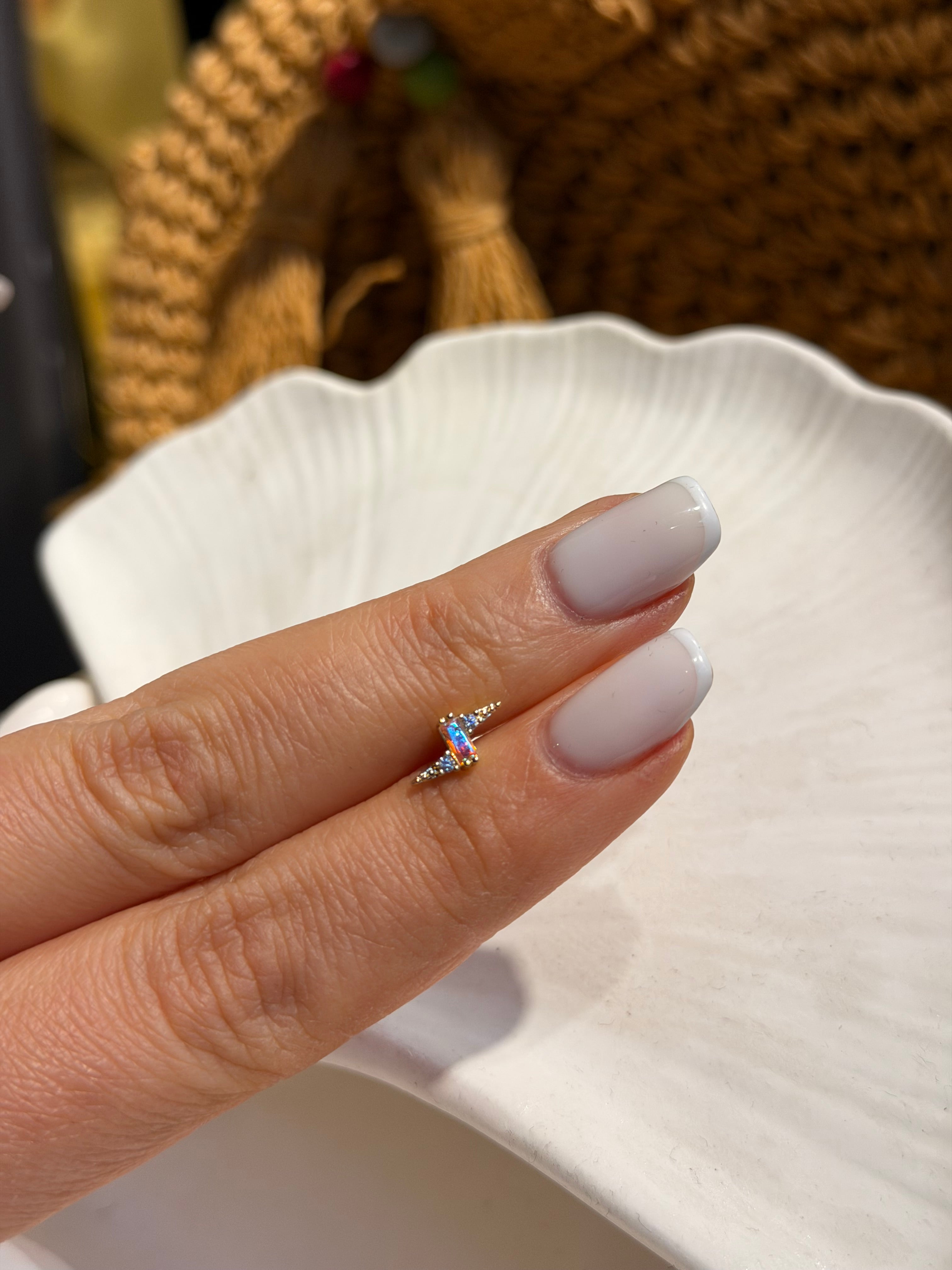 Şimşek Model Cerrahi Piercing Gold