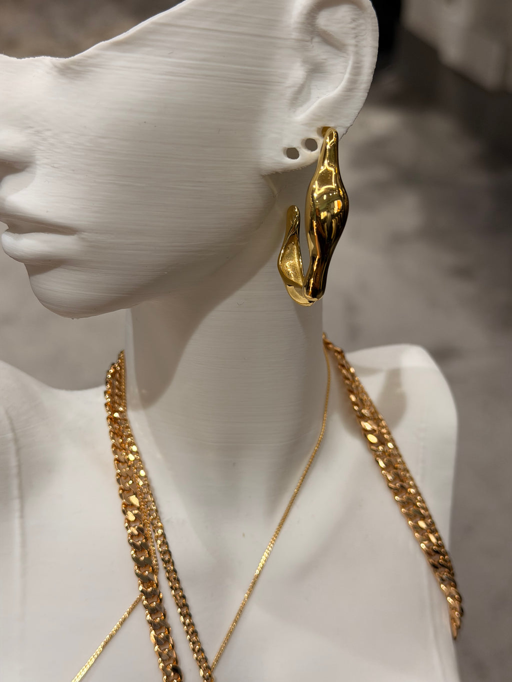 Tasarım Kemik Model Küpe Gold