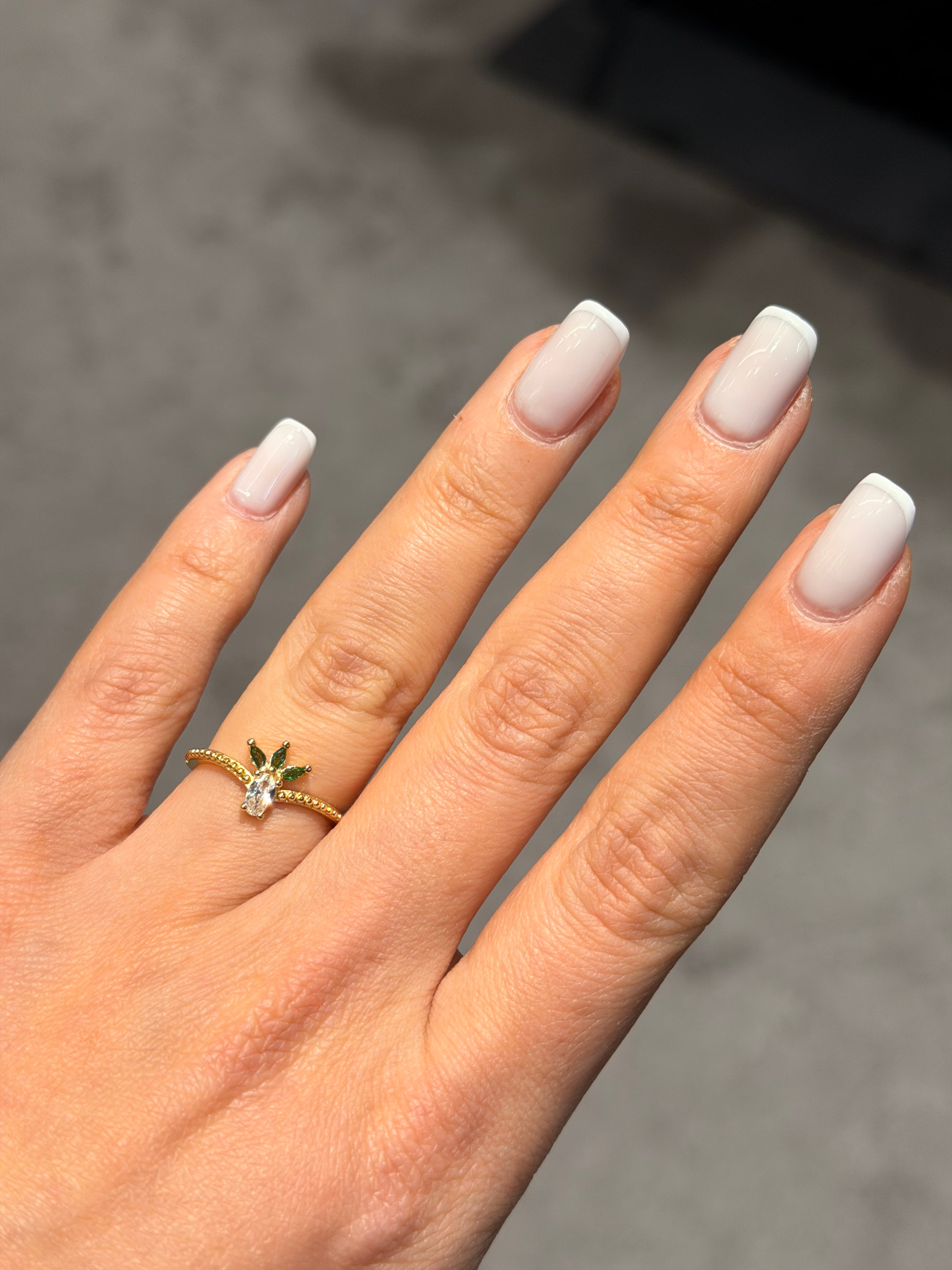 Yeşil Taşlı Model Ayarlanabilir Yüzük Gold