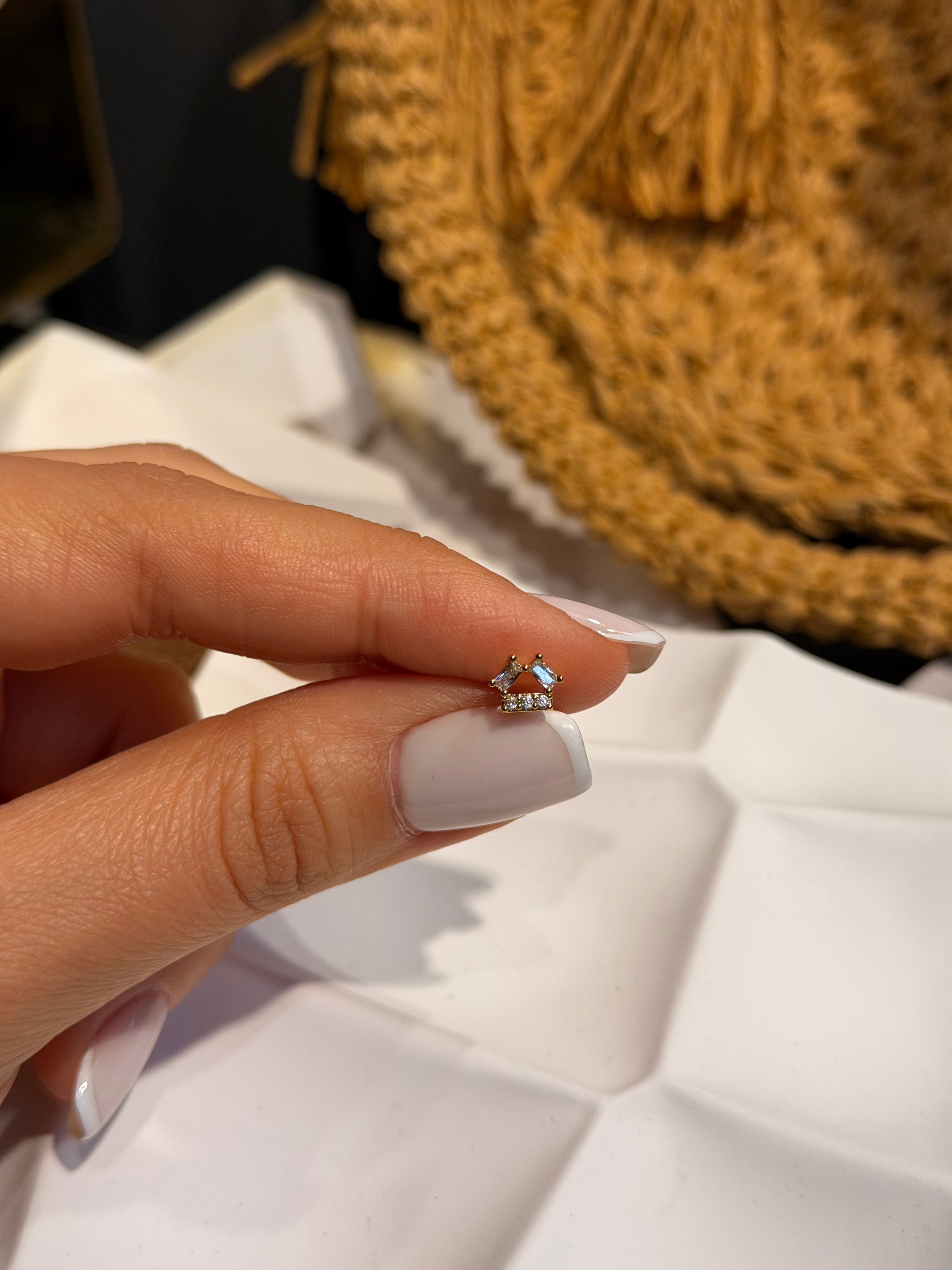 Geometrik Model Cerrahi Piercing Gold