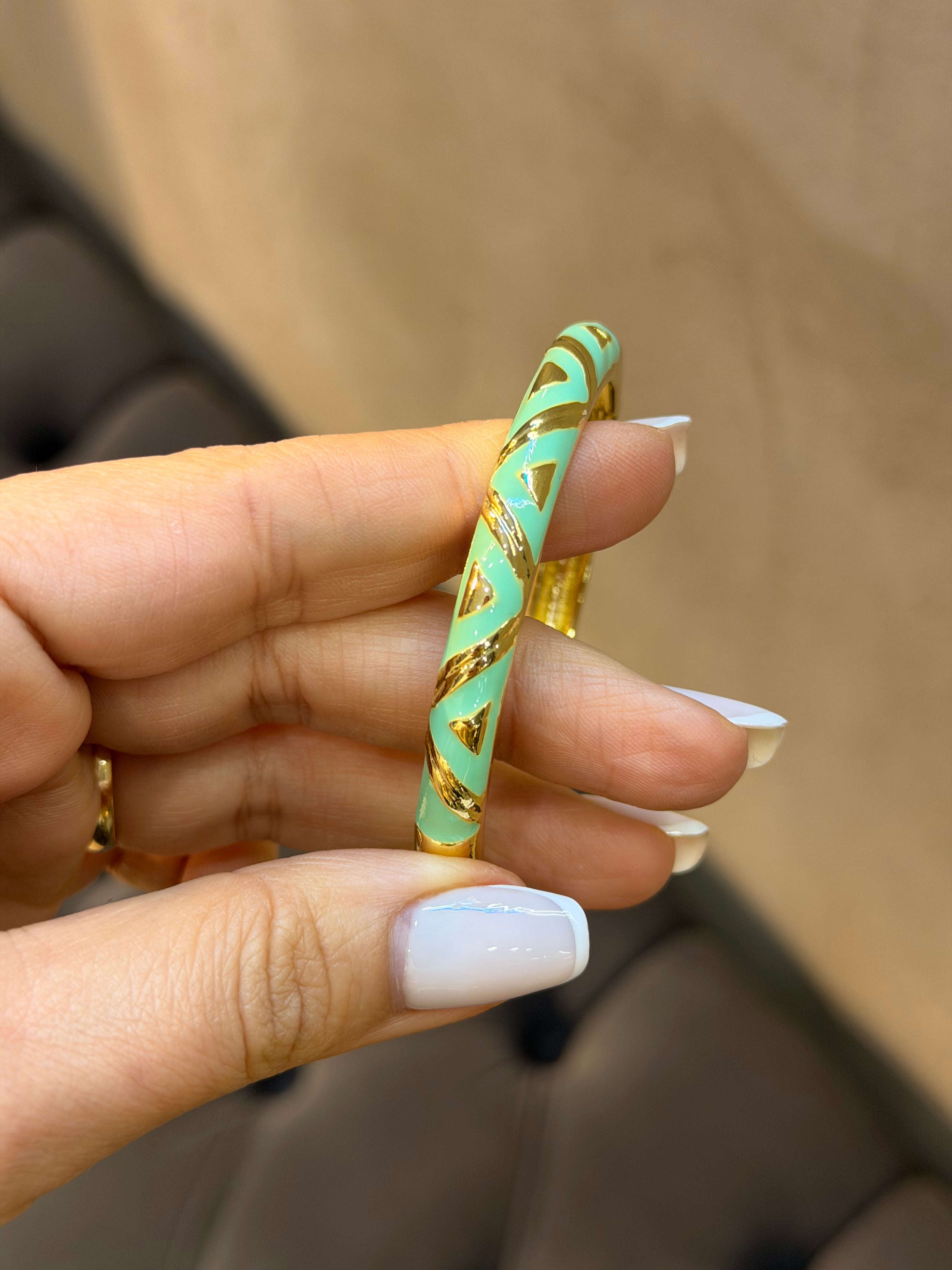 Renkli Detaylı Kelepçe Bileklik