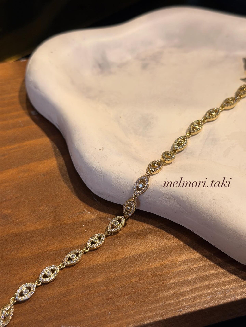 Xuping Seri 14k Altın Kaplama Taşlı Model Bileklik