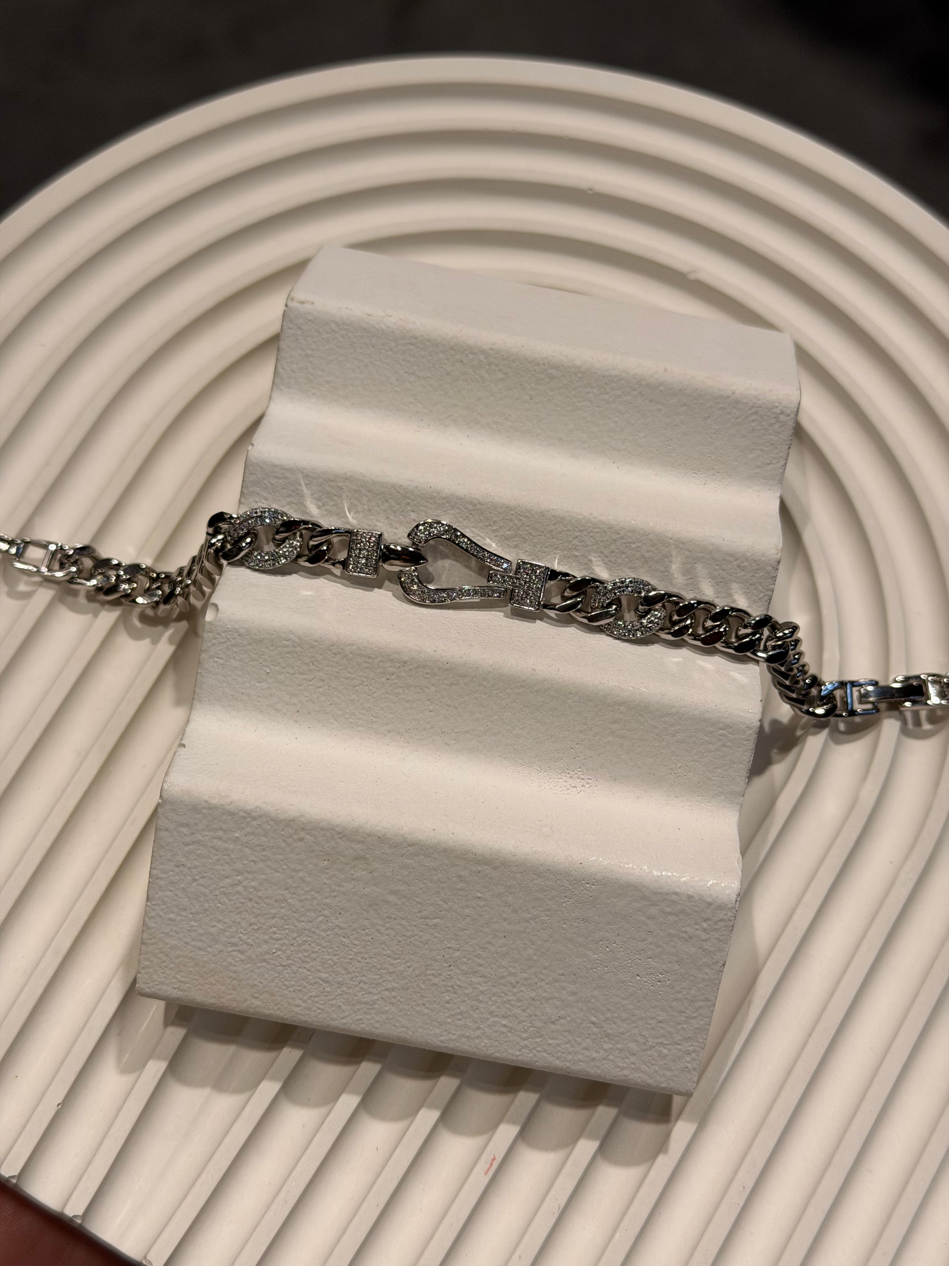 Xuping Vip Seri Paslanmaz Tasarım Bileklik