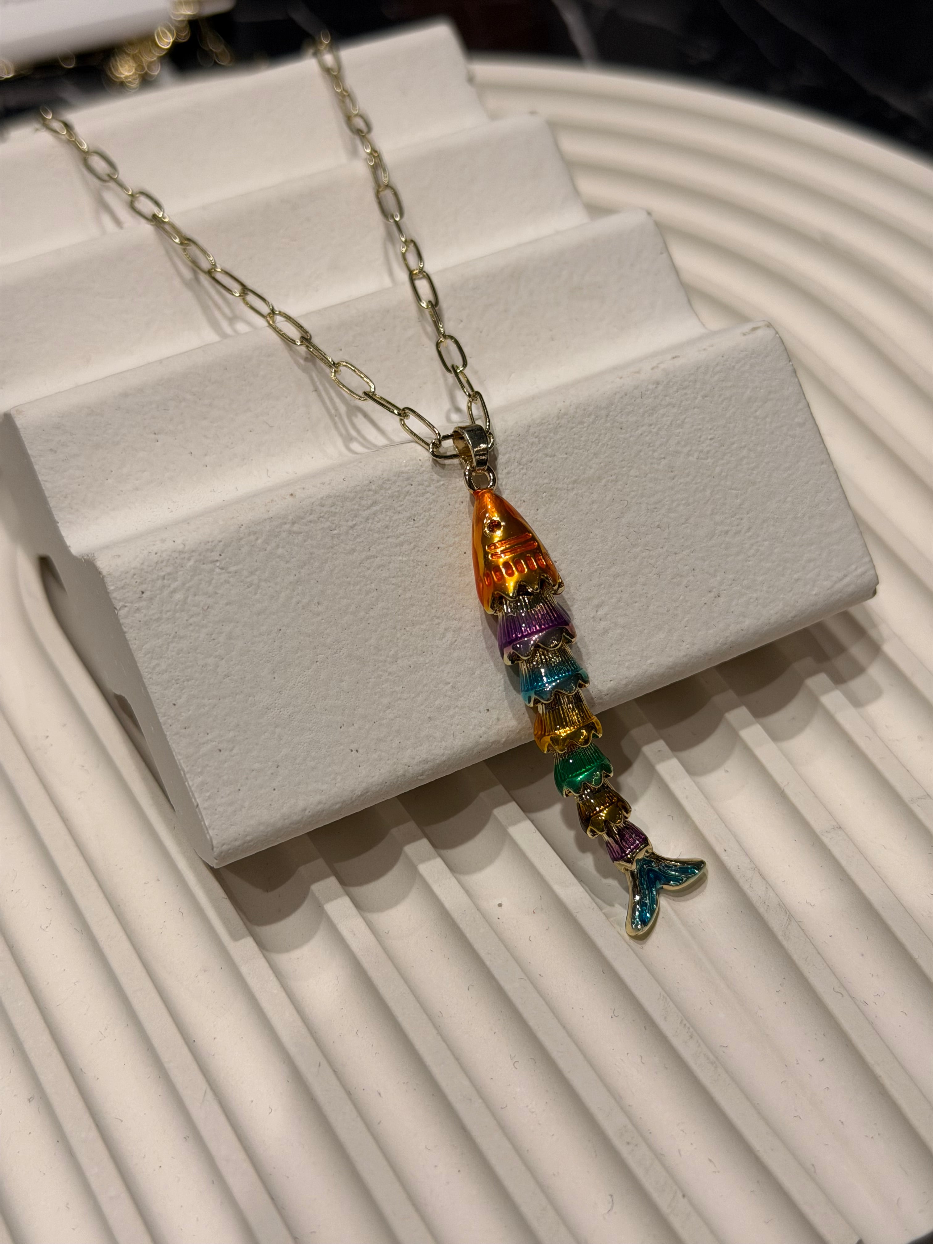 Şans Bereket Bolluk Renkli Balık Kolyesi Ürün ana görseli