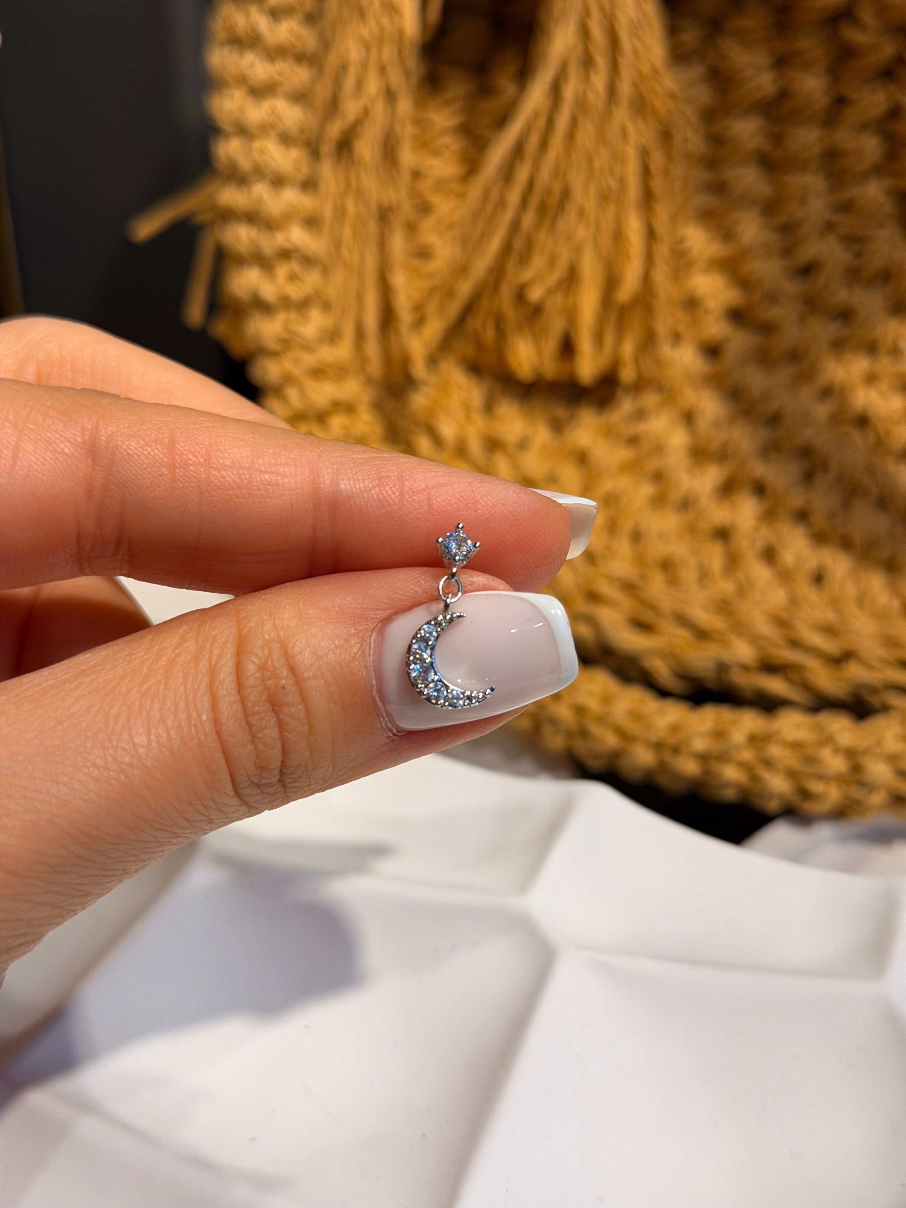 Sallanan Ay Model Cerrahi Piercing Silver