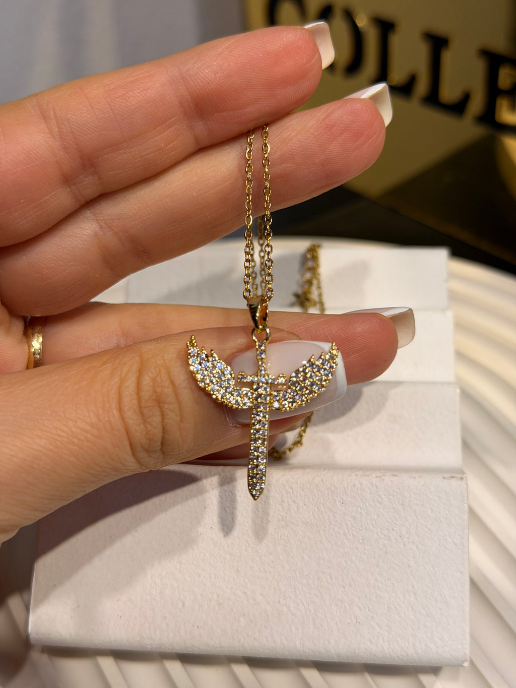 Taşlı Büyük Anka Şans Kolyesi Gold