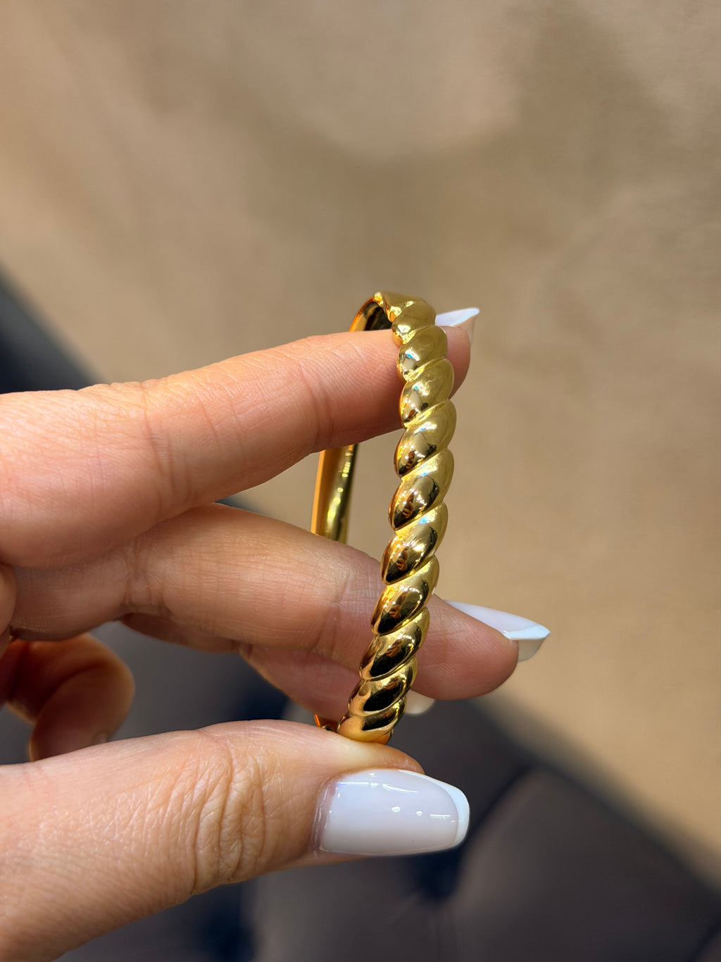 14k Kuyumcu Modeli Kalın Burgu Bileklik Kelepçe