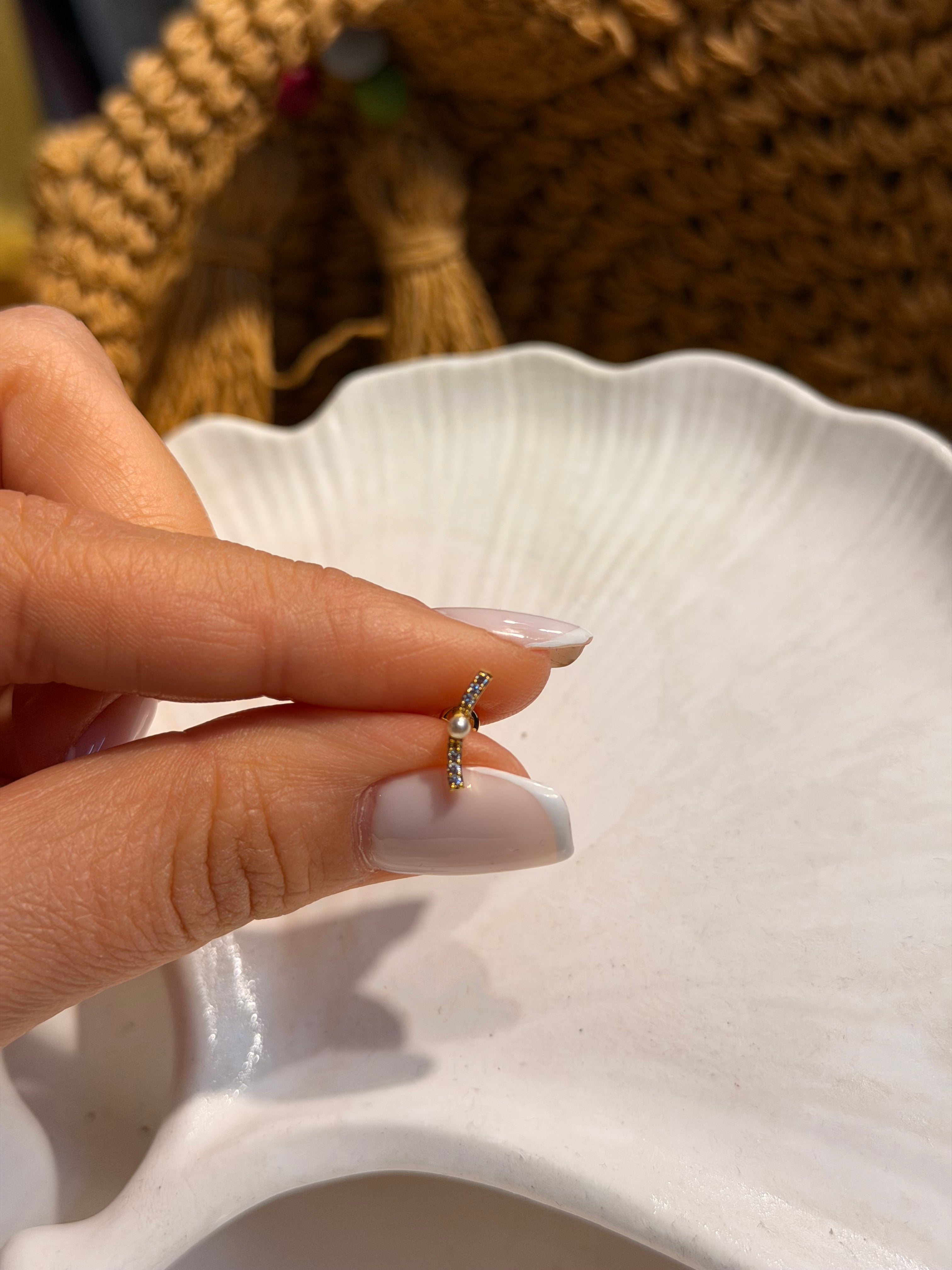 İncili Yarım Ay Model Cerrahi Piercing Gold